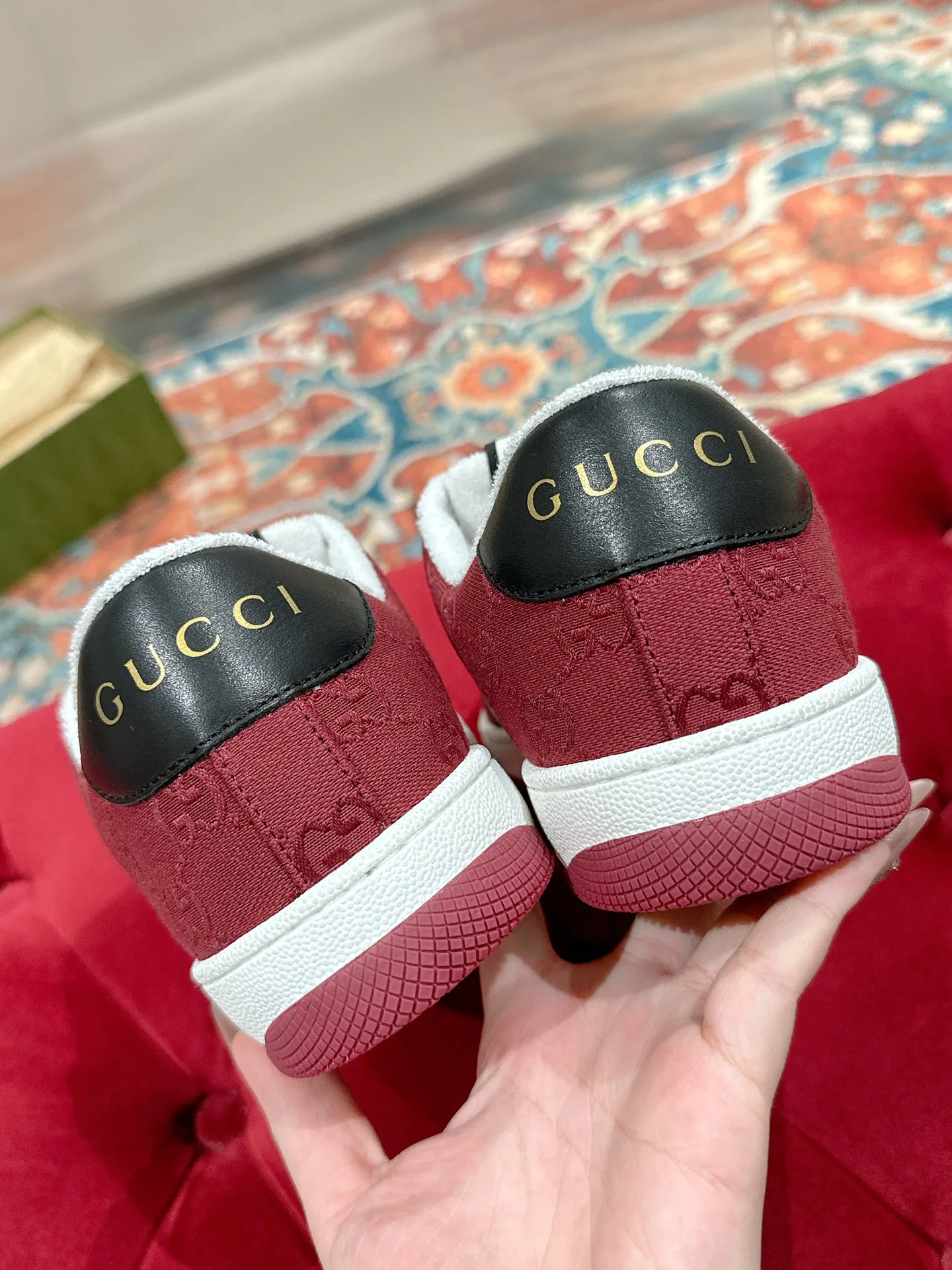 Кроссовки Женские Gucci 17956655