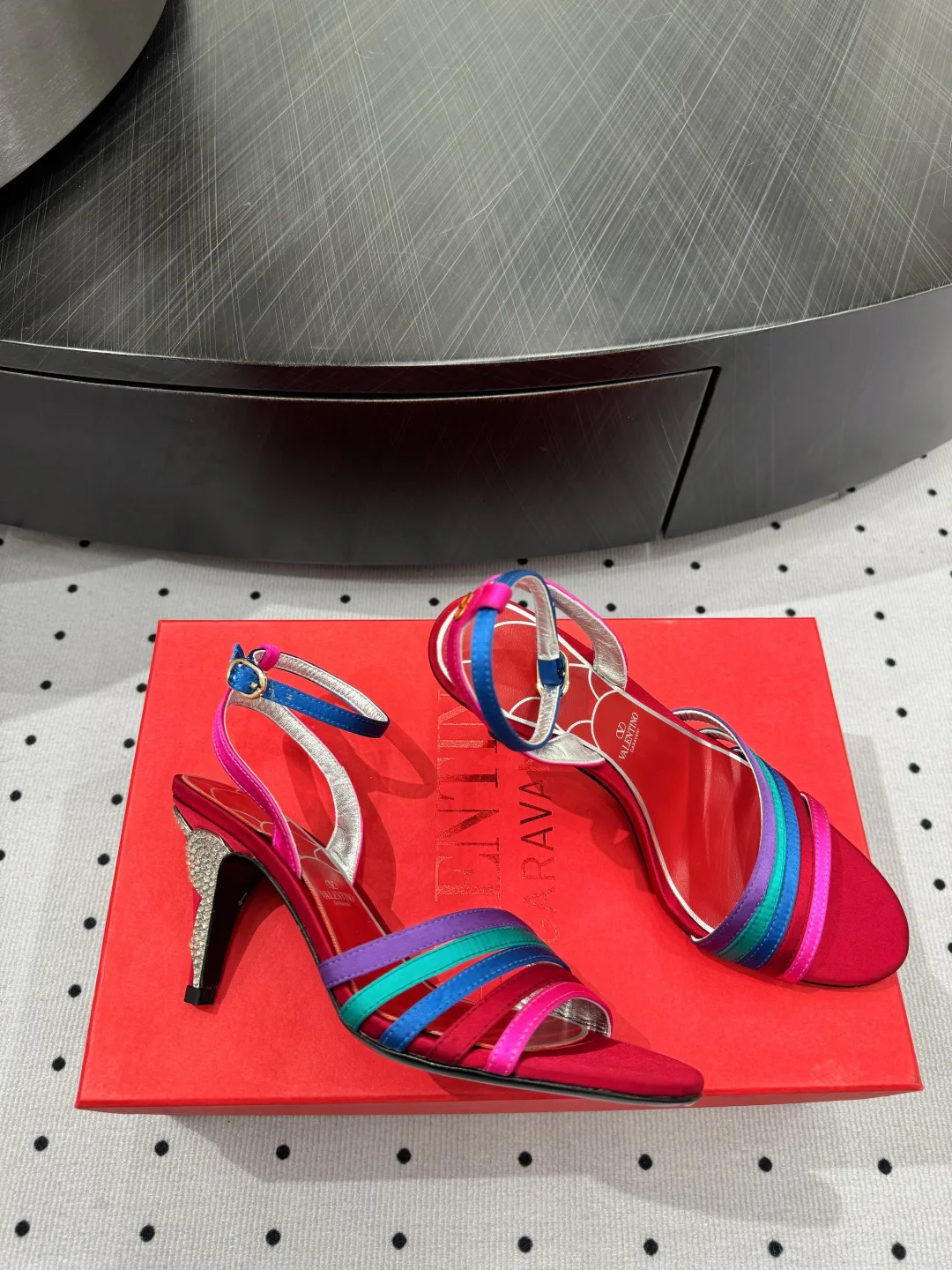 Босоножки Женские Valentino 20419