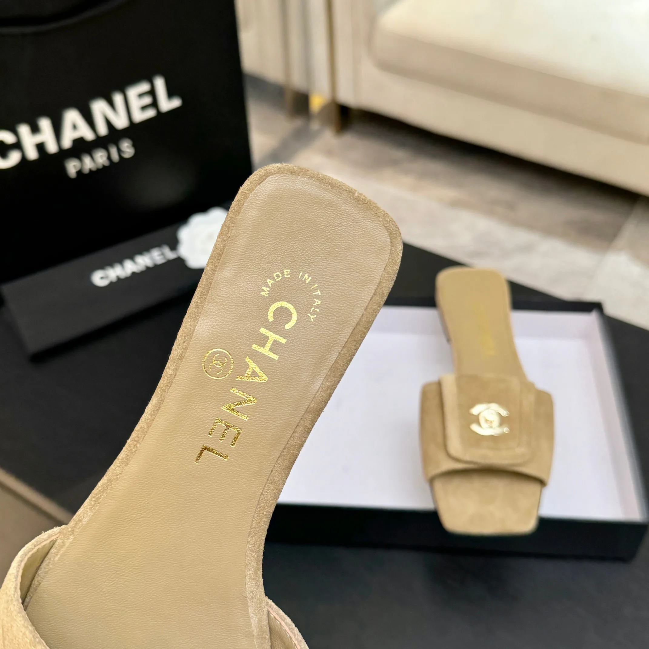 Шлепанцы Женские Chanel 11659010