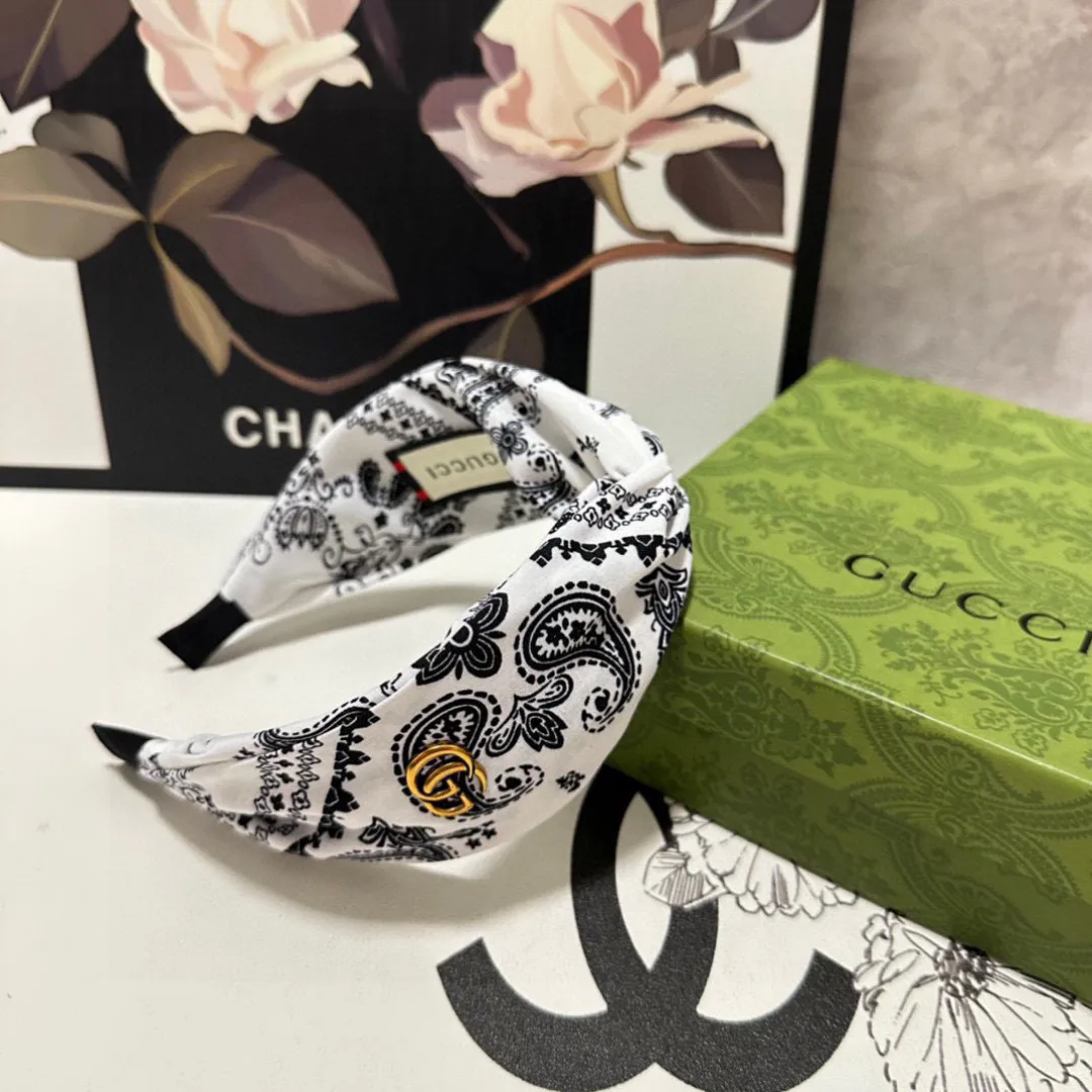 Головные Уборы Gucci 11469213
