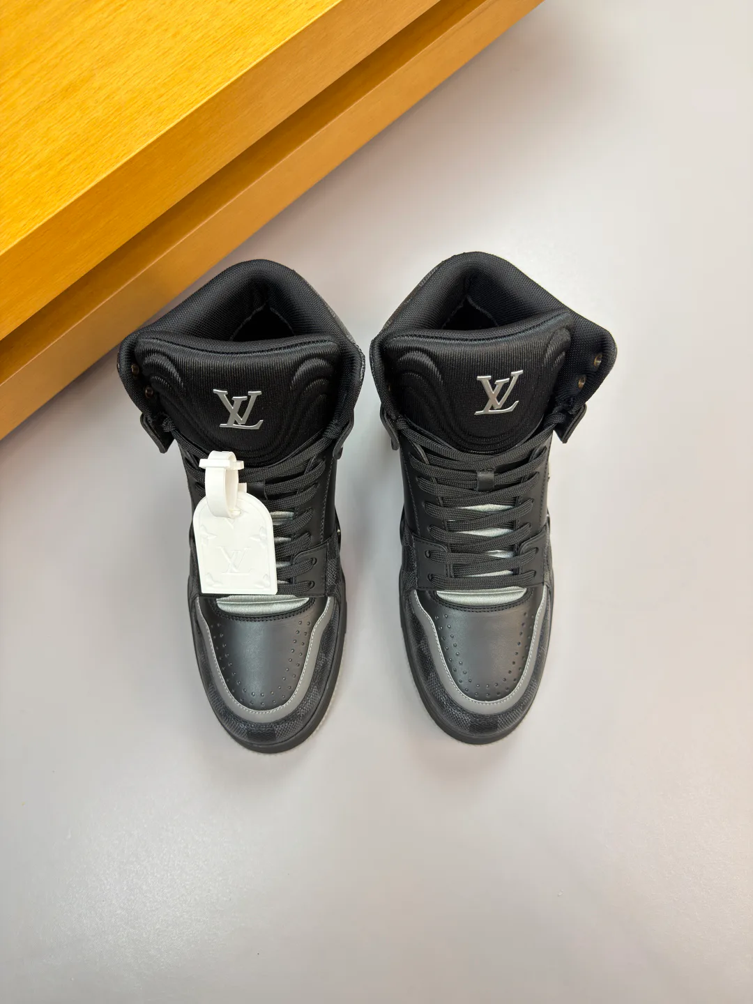 Кроссовки Женские Louis Vuitton 476873