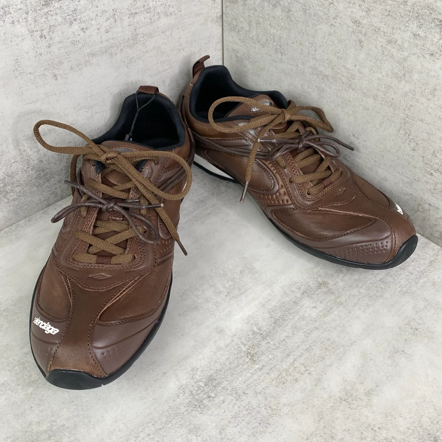 Кроссовки Женские Balenciaga 18535690