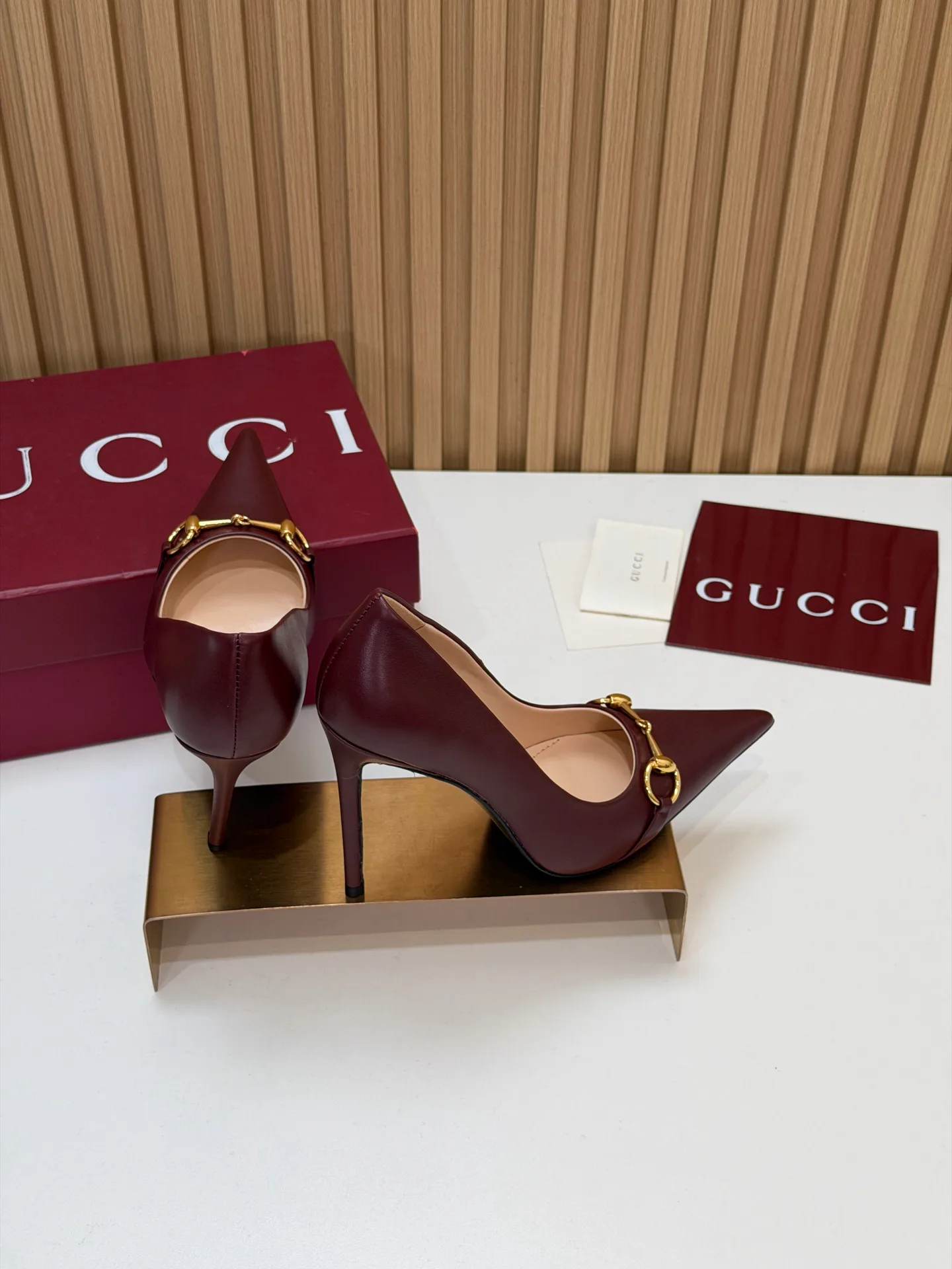 Туфли Женские Gucci 18245477