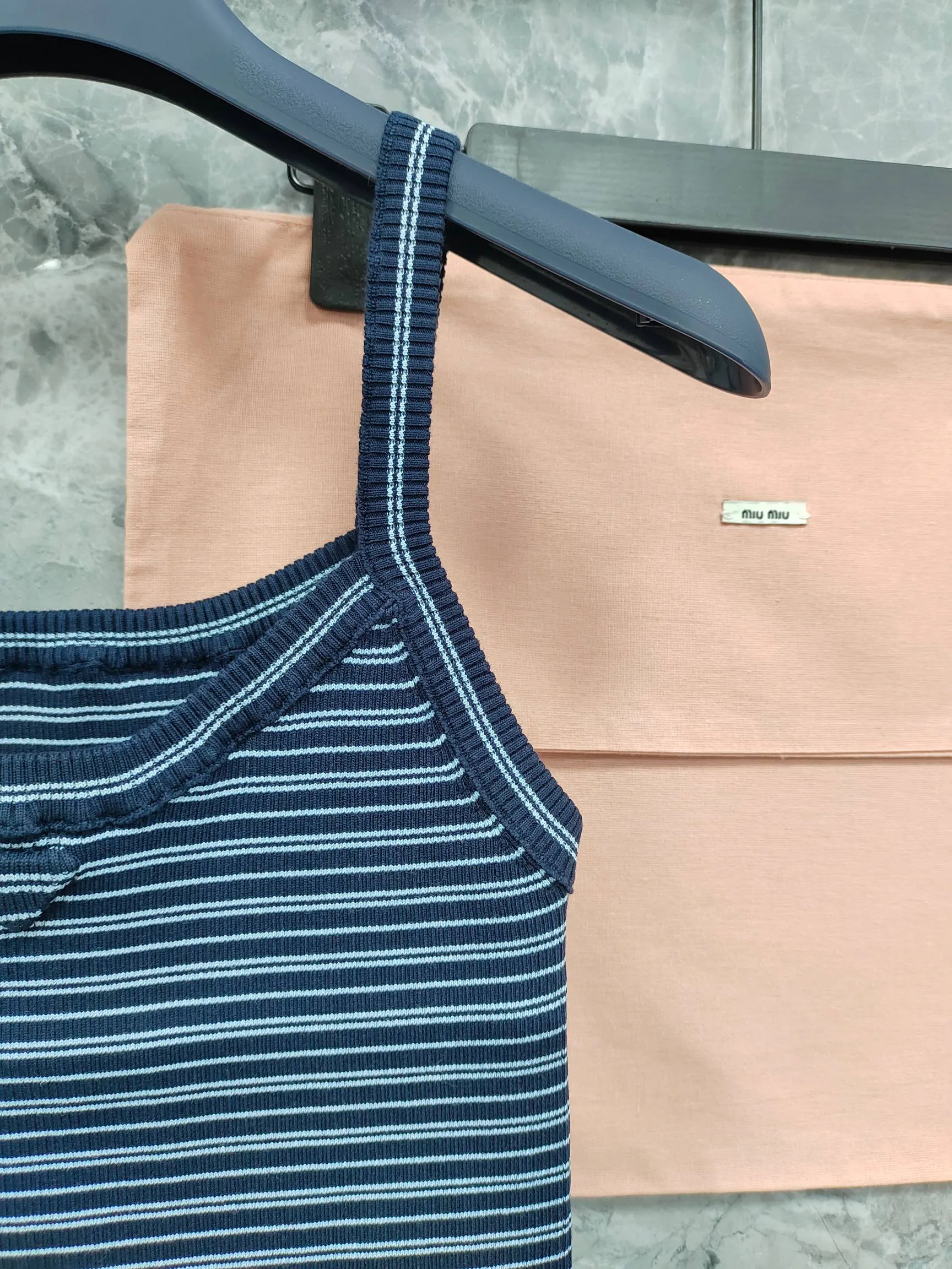 Топы Женские Prada 11601951