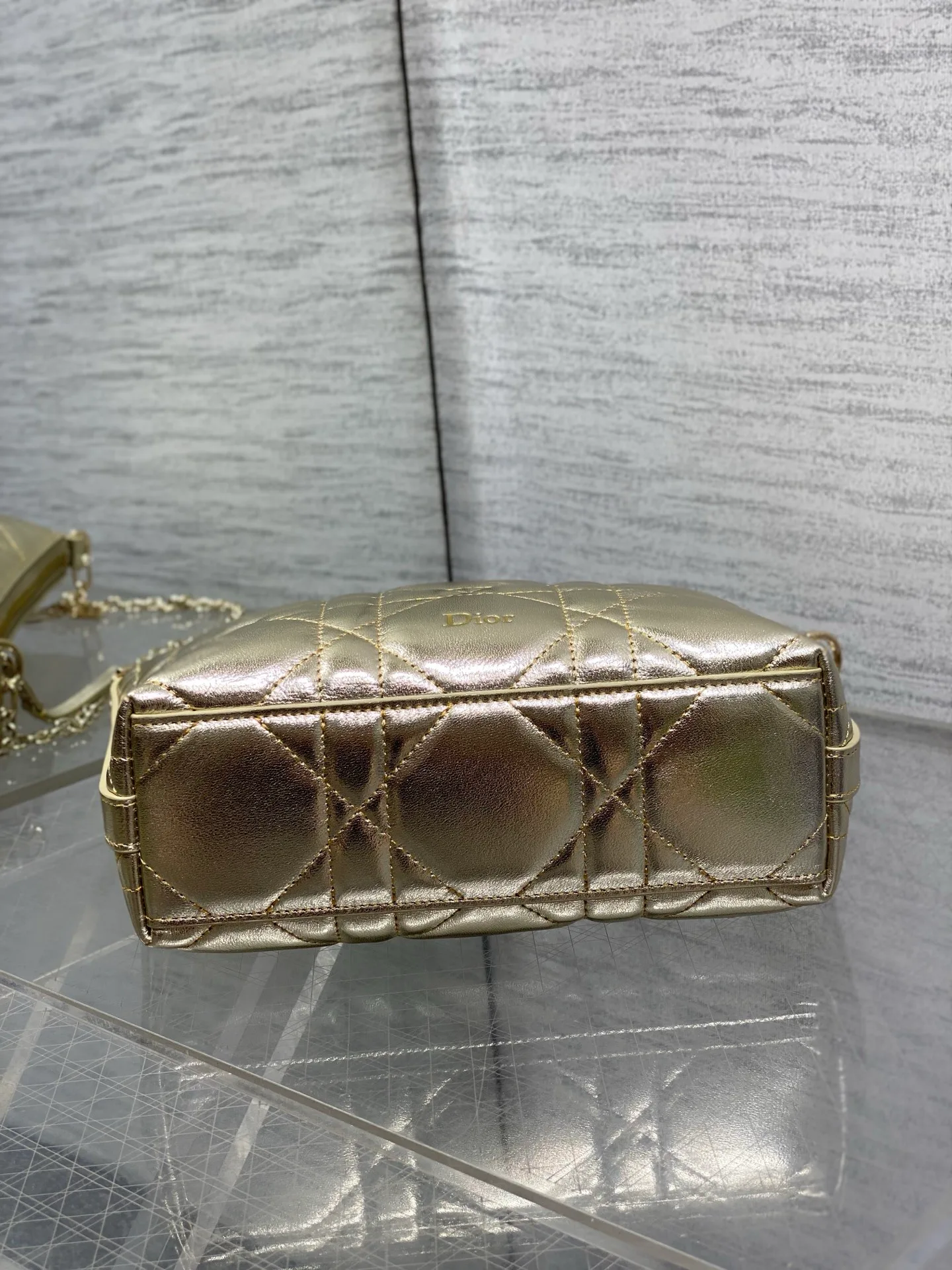 Классические Сумки Женские Christian Dior 17629523