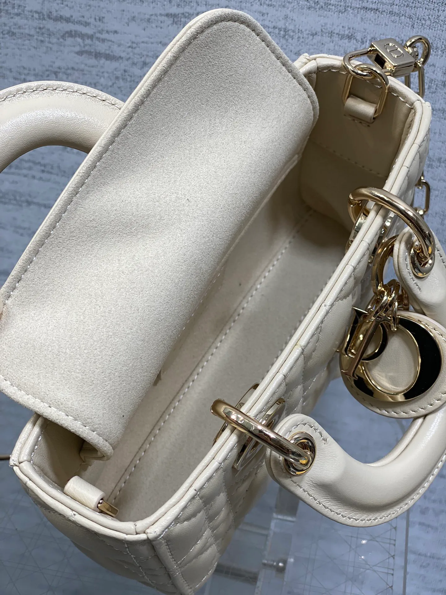 Классические Сумки Женские Christian Dior 12242728