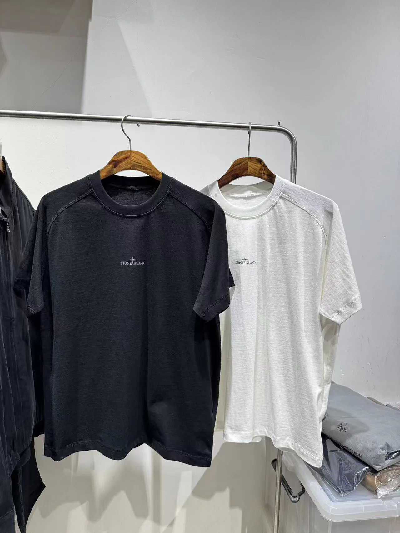 Футболки Женские Stone Island 34122