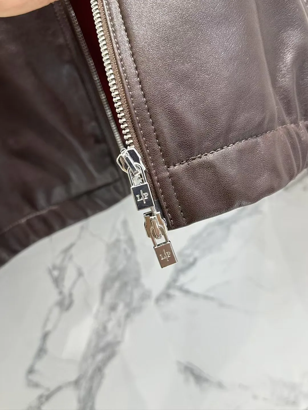 Кожаные Куртки И Дублёнки Женские Loro Piana 11700599