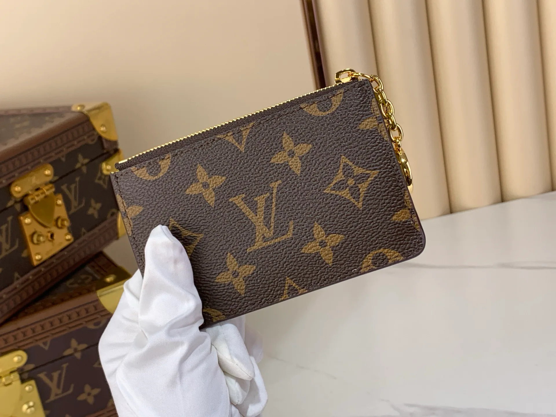 Клатчи Женские Louis Vuitton 13582757
