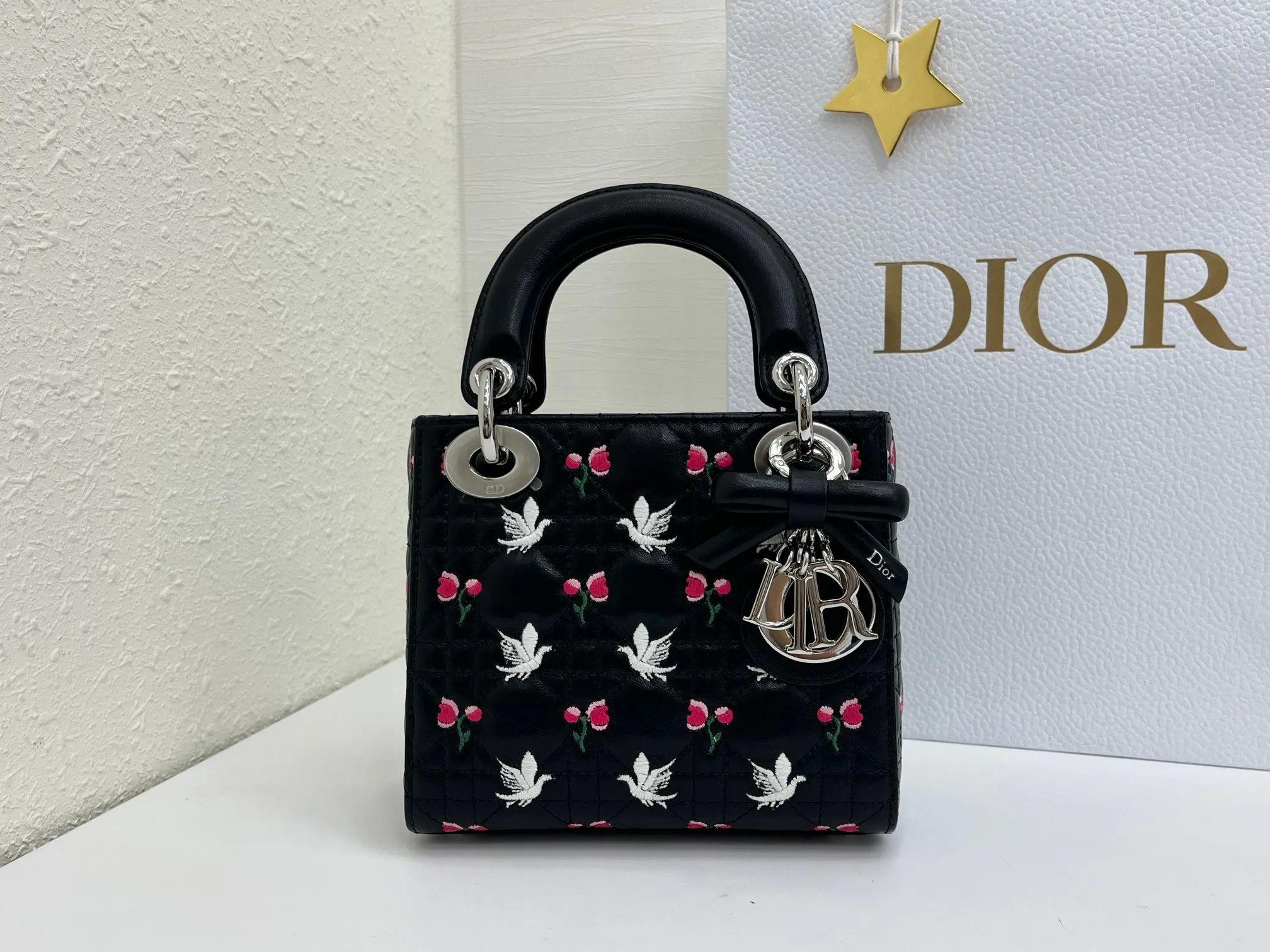 Классические Сумки Женские Christian Dior 17407062