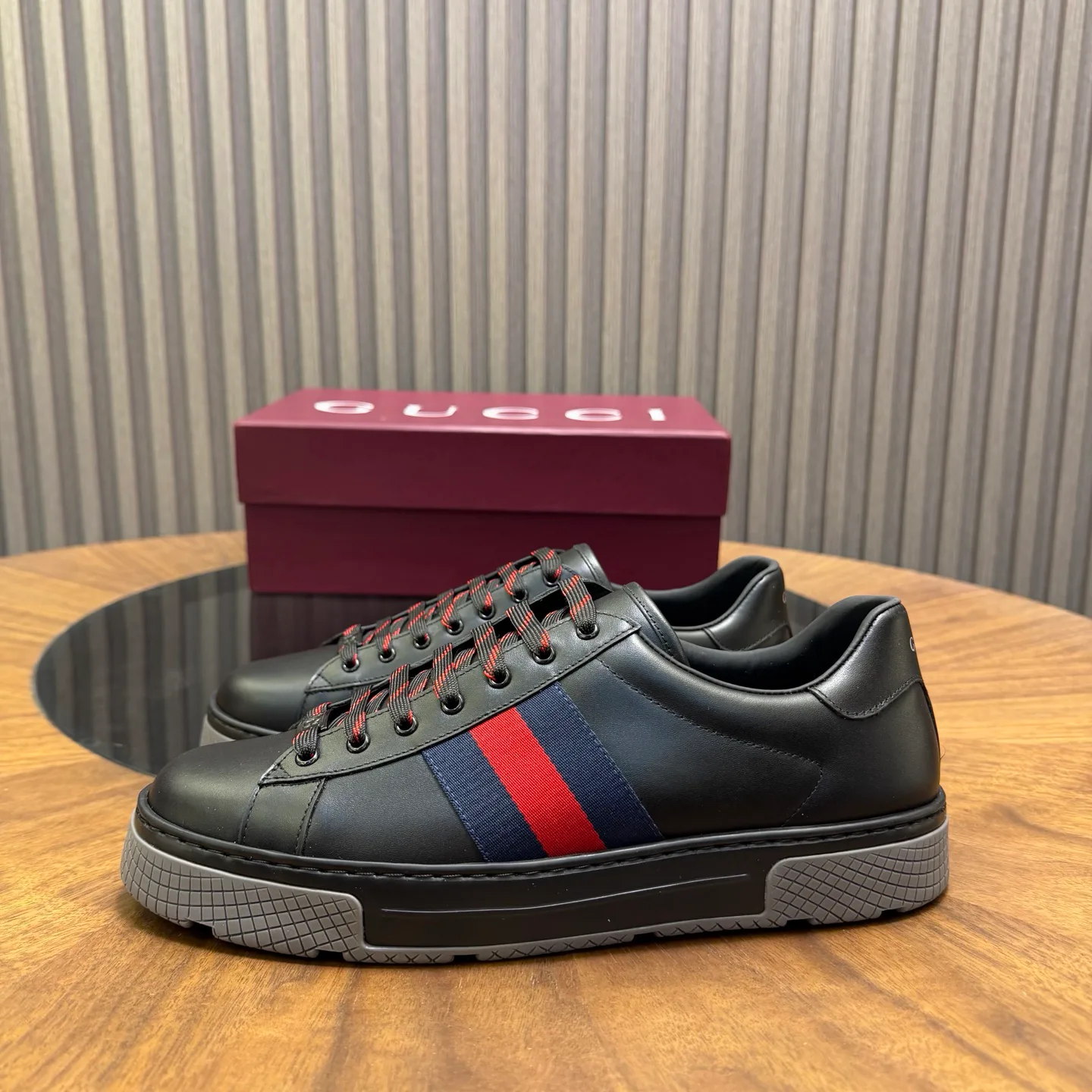 Кроссовки Женские Gucci 1483782
