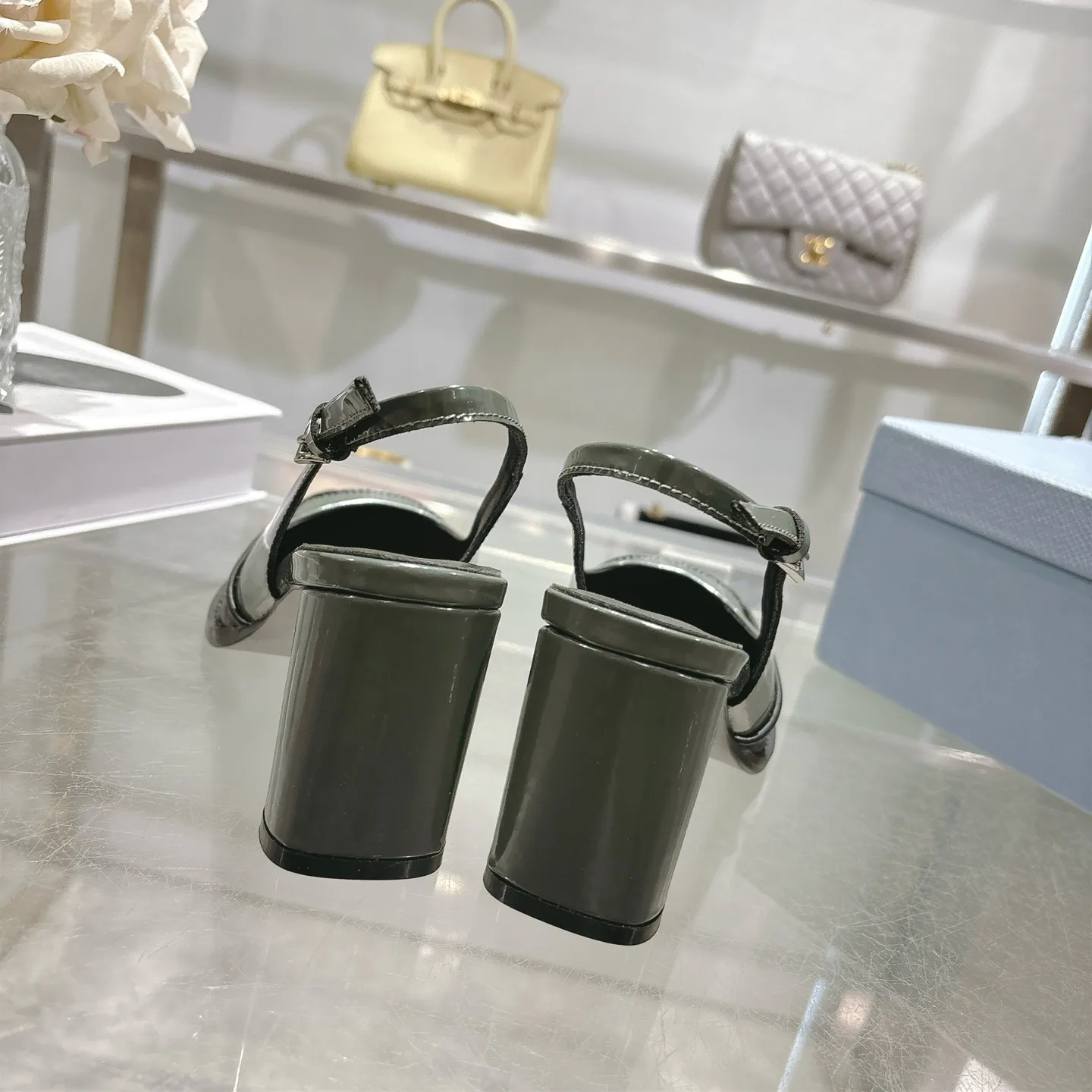 Босоножки Женские Prada 18104779