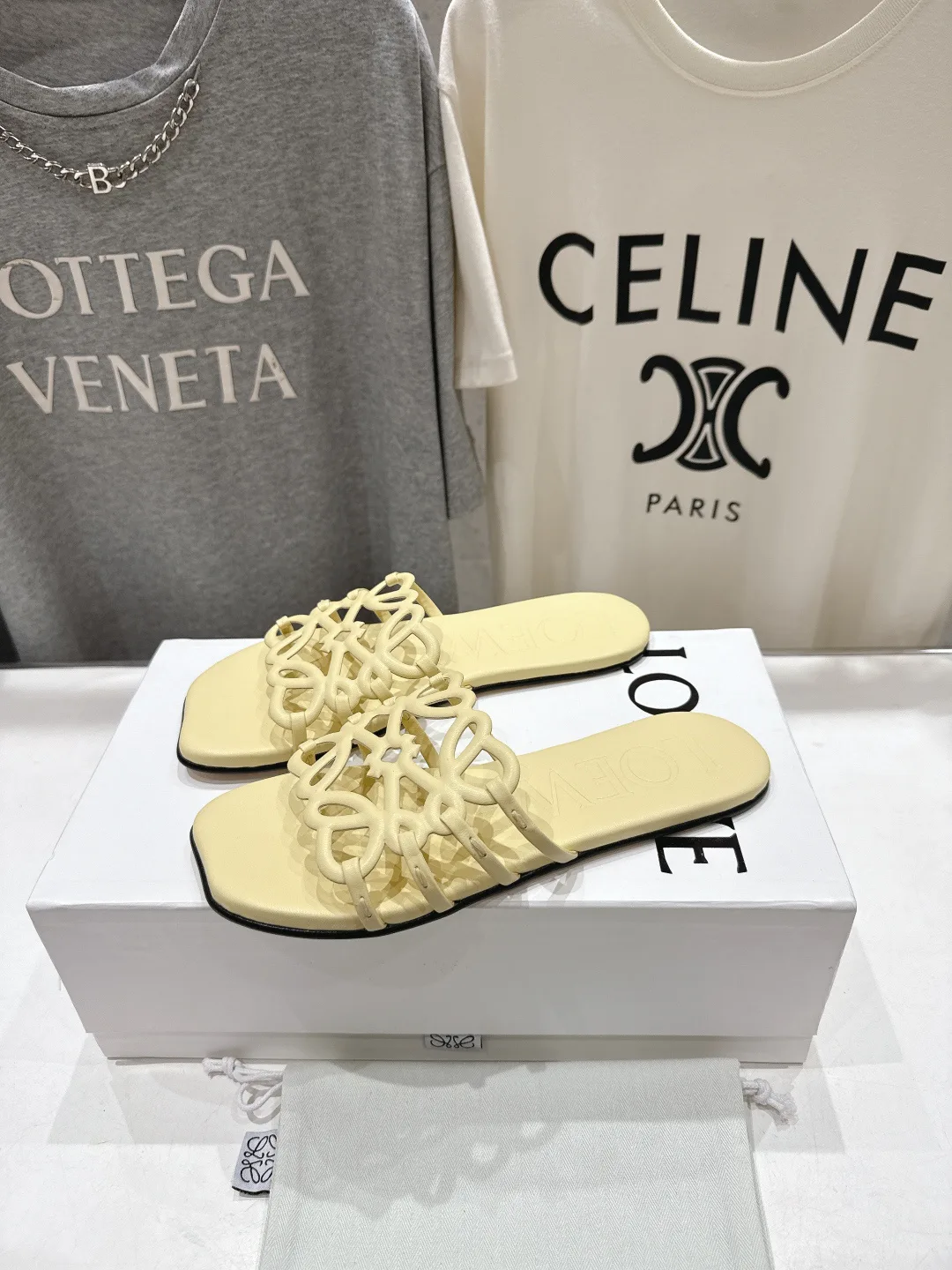 Шлепанцы Женские Loewe 10895758