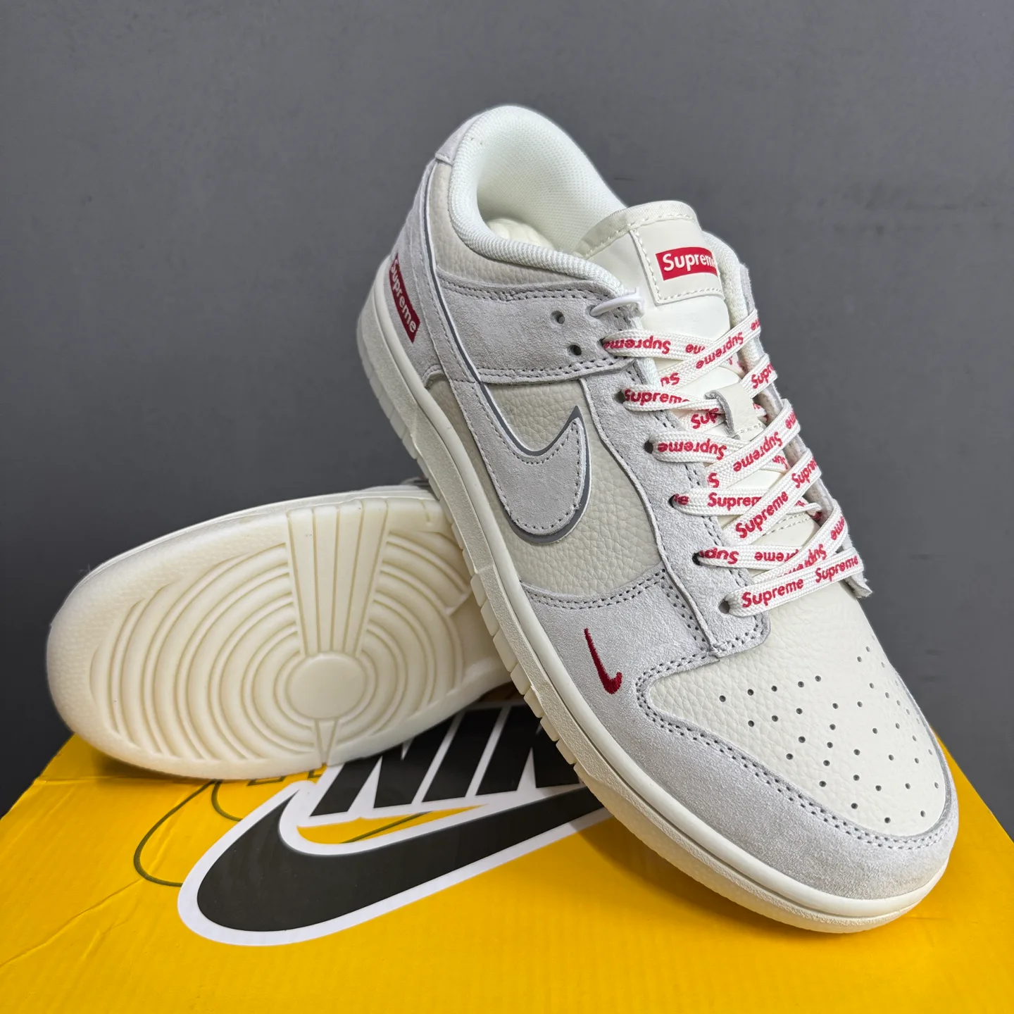 Кроссовки Женские Nike 374050