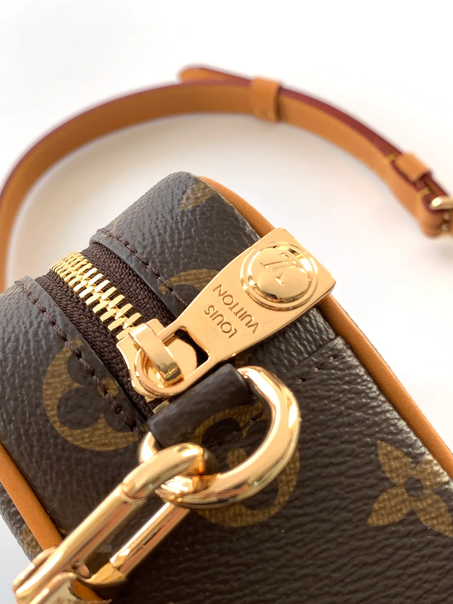 Сумки На Ремне Женские Louis Vuitton 3885417