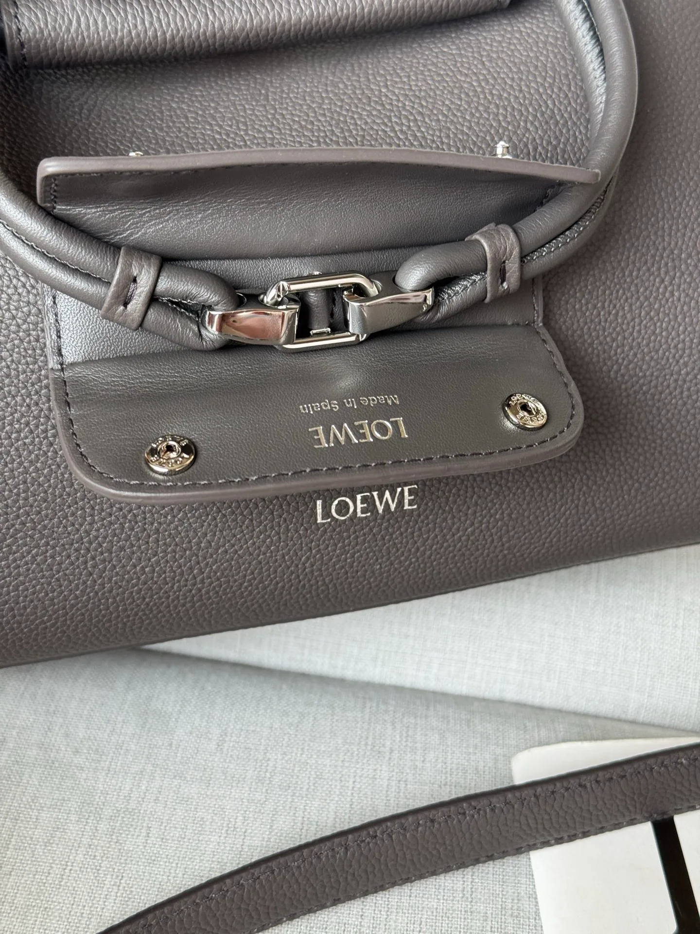 Классические Сумки Женские Loewe 17551244