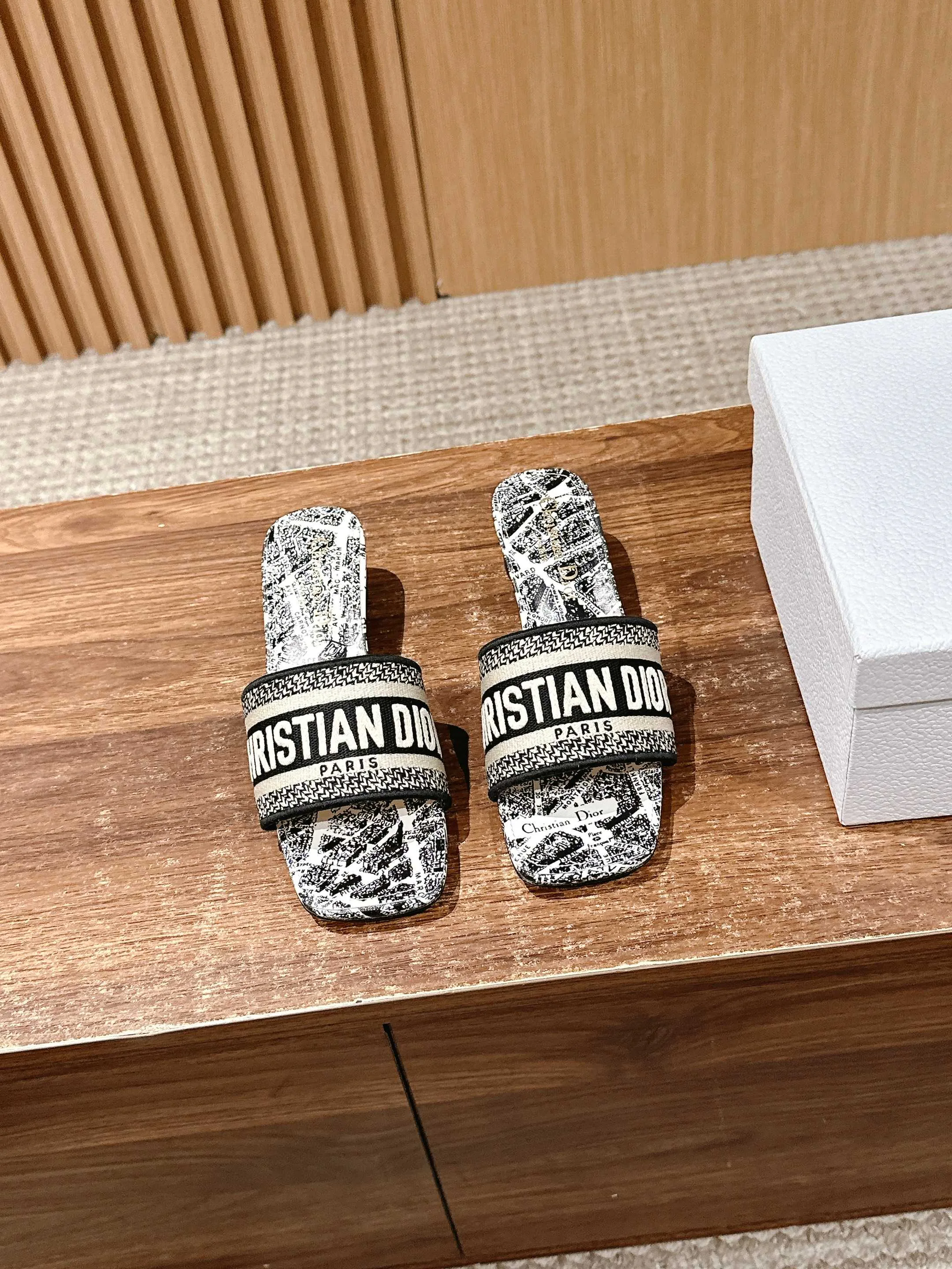 Босоножки Женские Christian Dior 11600022