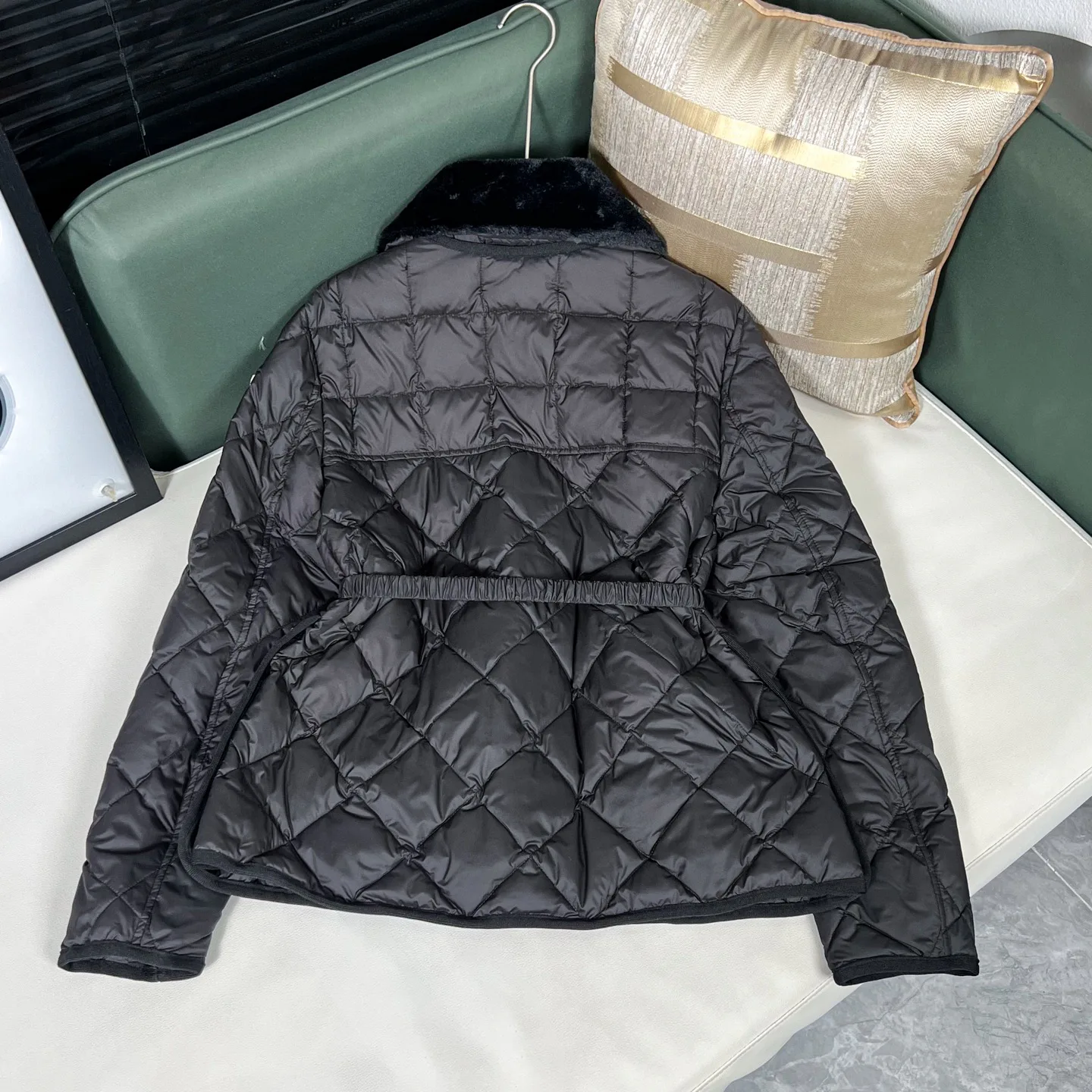 Куртки И Пуховики Женские Moncler 18728940