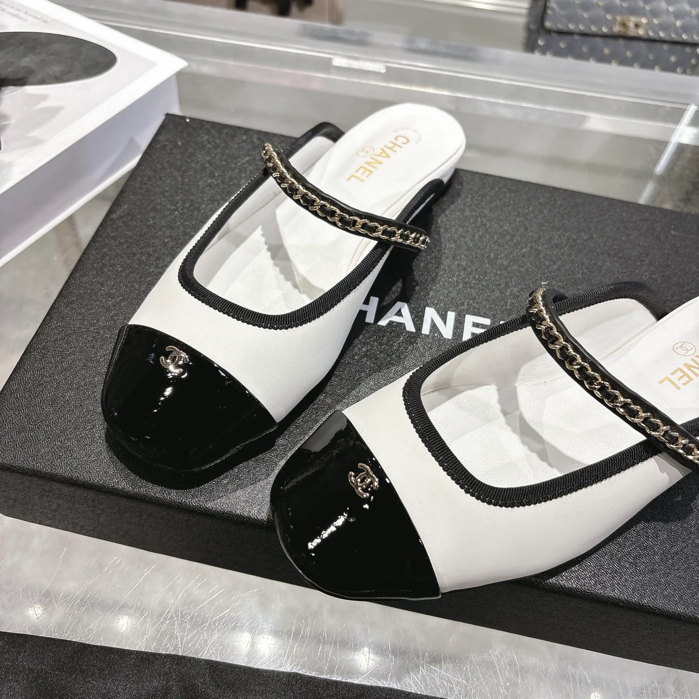 Лоферы И Мокасины Женские Chanel 11602263