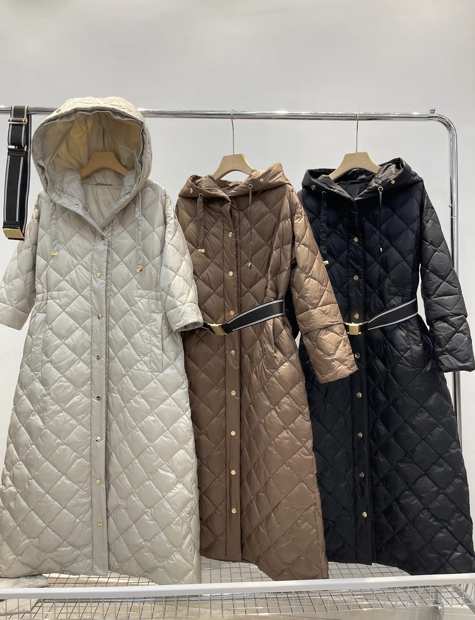 Куртки И Пуховики Женские Max Mara 8228