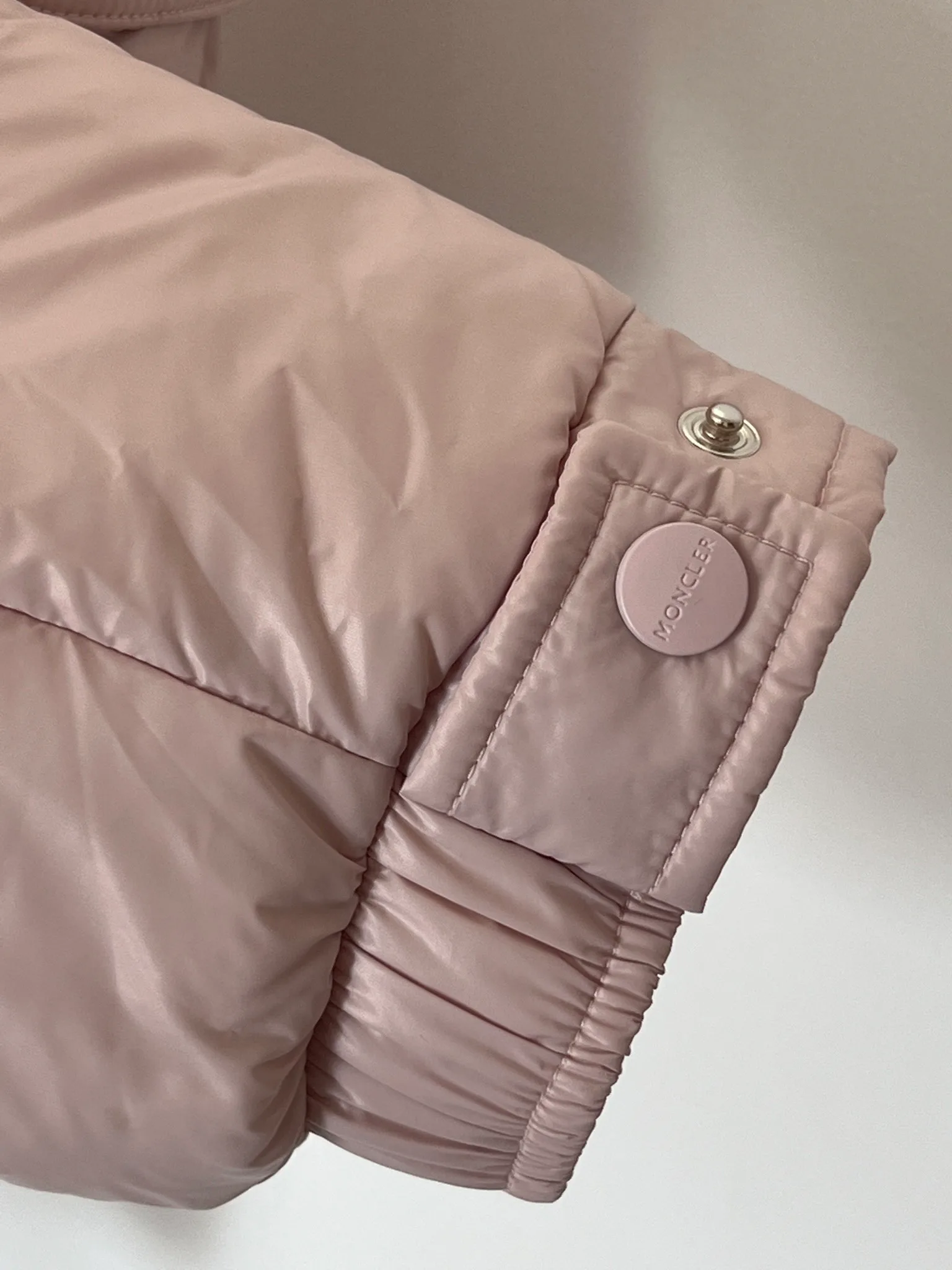 Куртки И Пуховики Женские Moncler 18416133