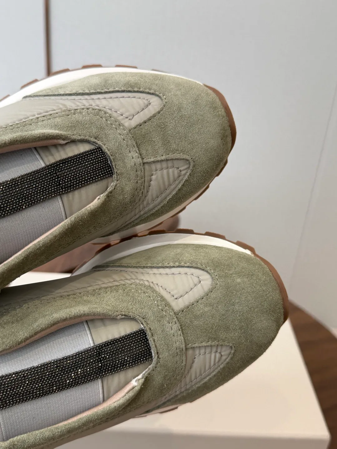 Кроссовки Женские Brunello Cucinelli 17461333