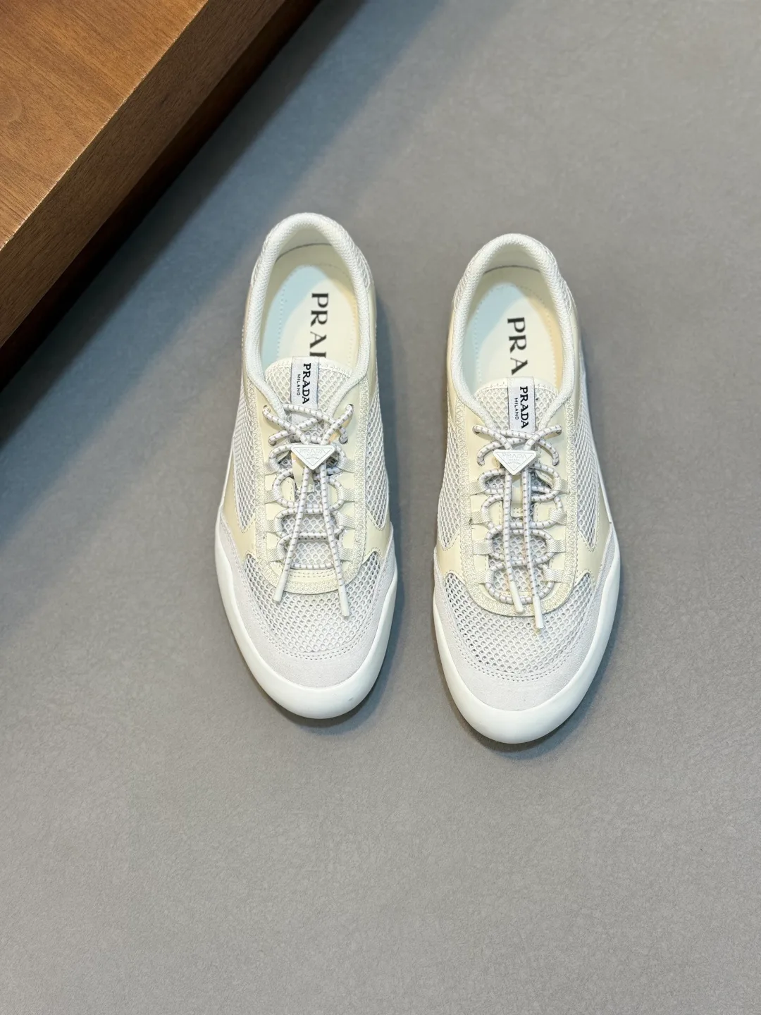 Кроссовки Мужские Prada 17447616