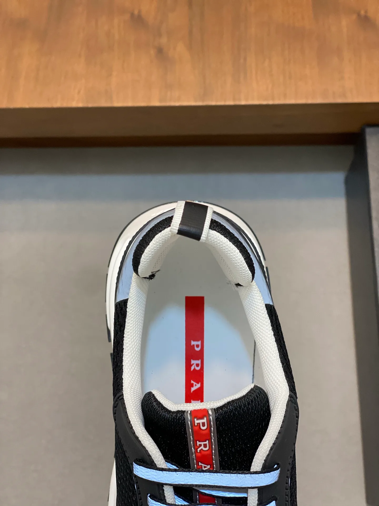 Кроссовки Мужские Prada 34395