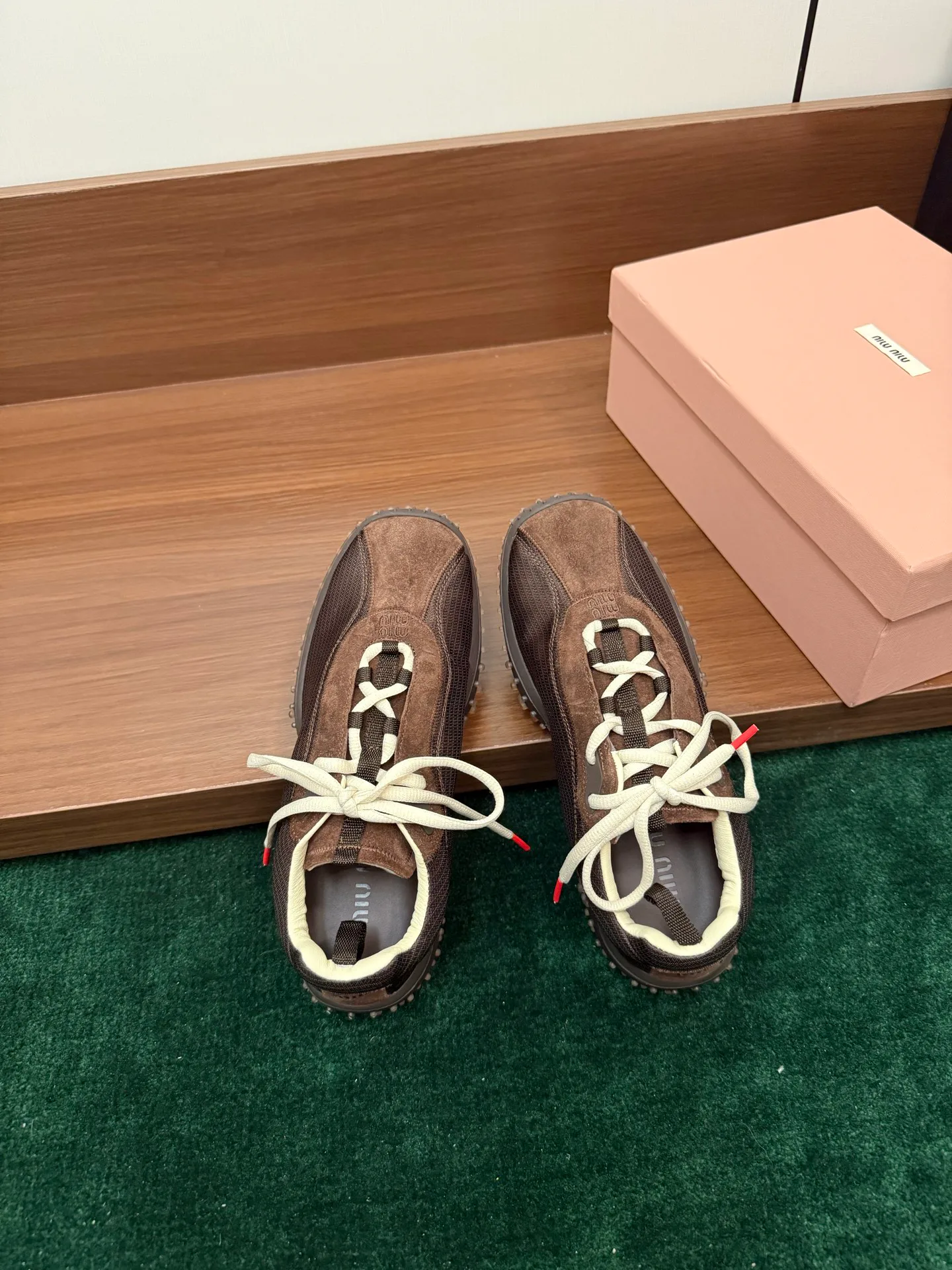 Кроссовки Женские Miu Miu 18042058