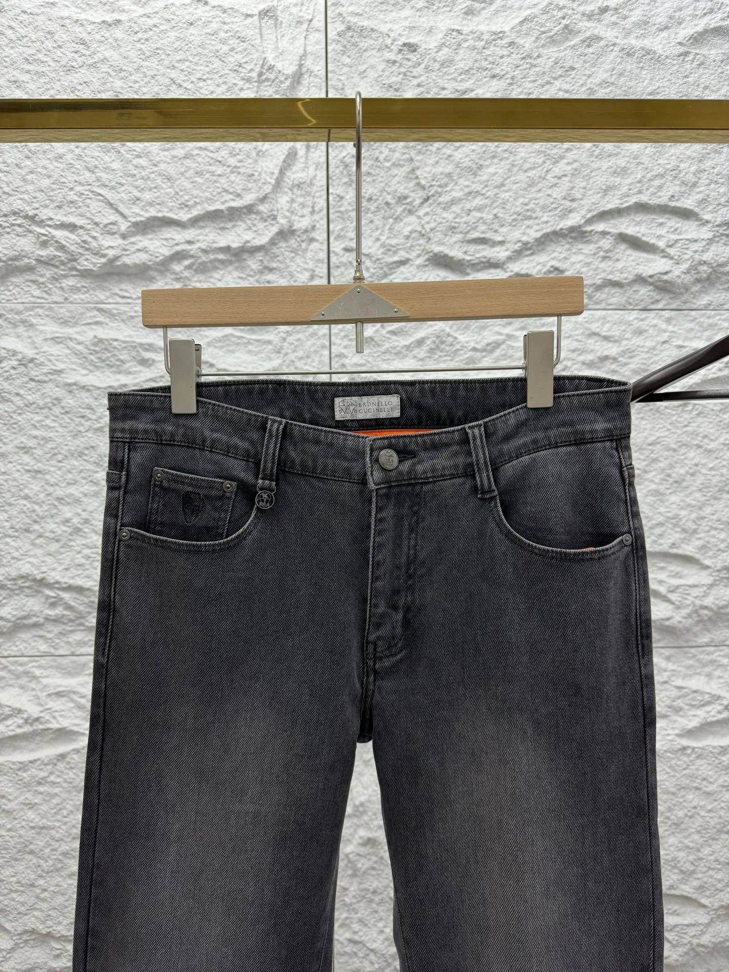 Джинсы Мужские Brunello Cucinelli 17298444