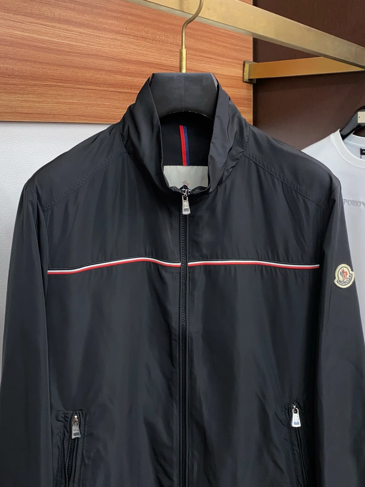 Куртки И Пуховики Мужские Moncler 11523278