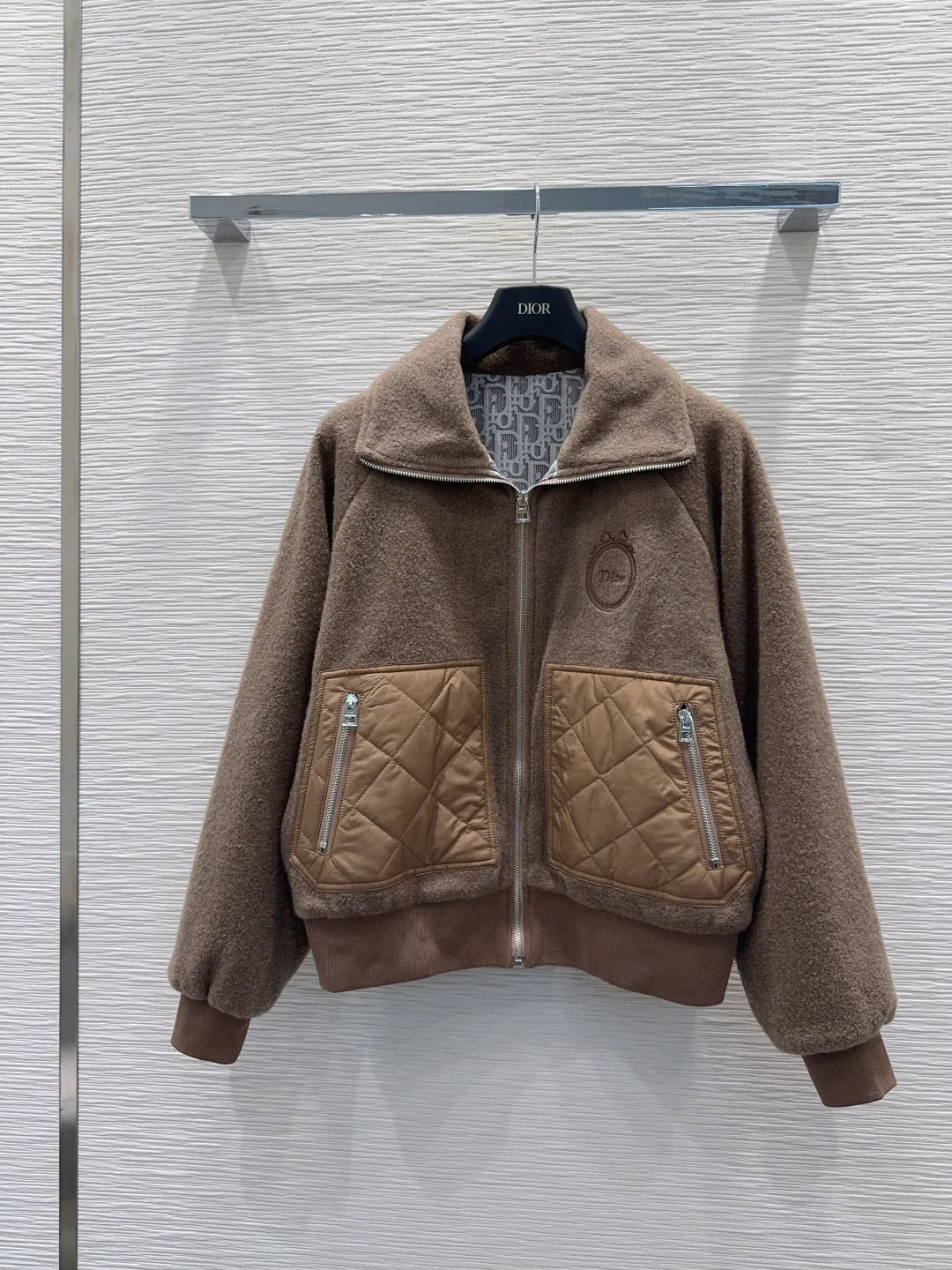 Куртки И Пуховики Женские Christian Dior 19462575