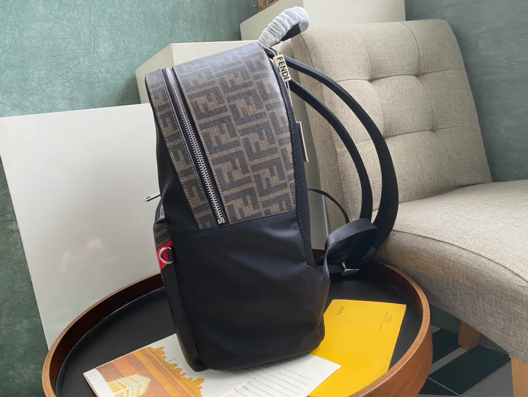 Рюкзаки Женские Fendi 13546258