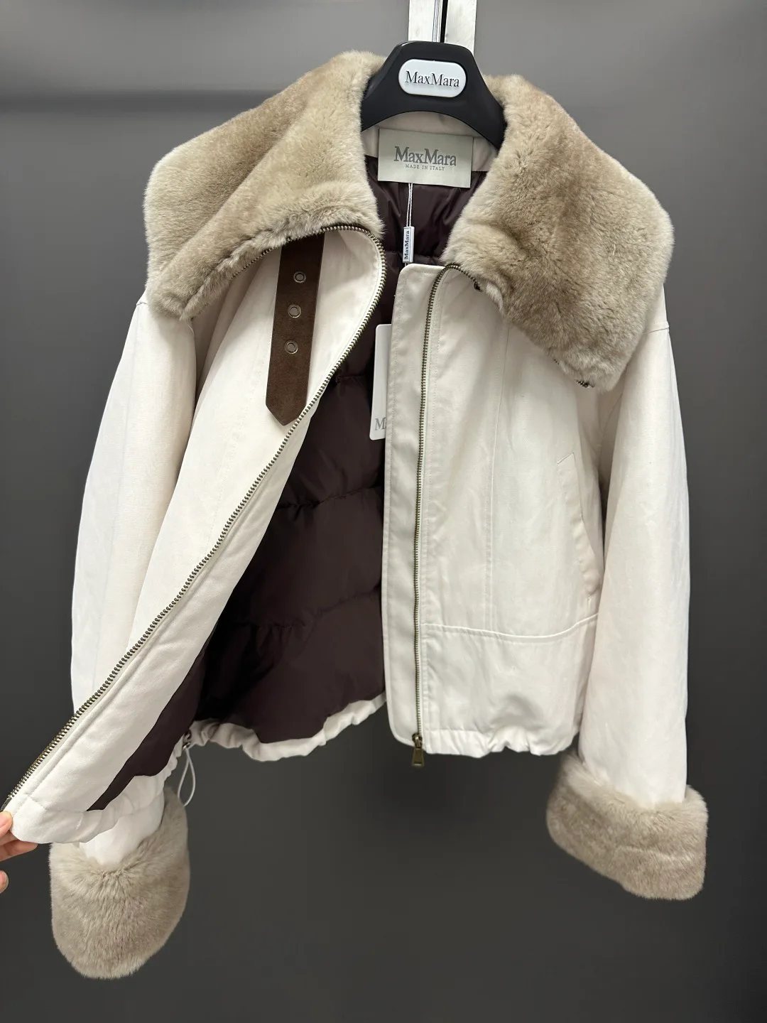 Куртки И Пуховики Женские Max Mara 18702427