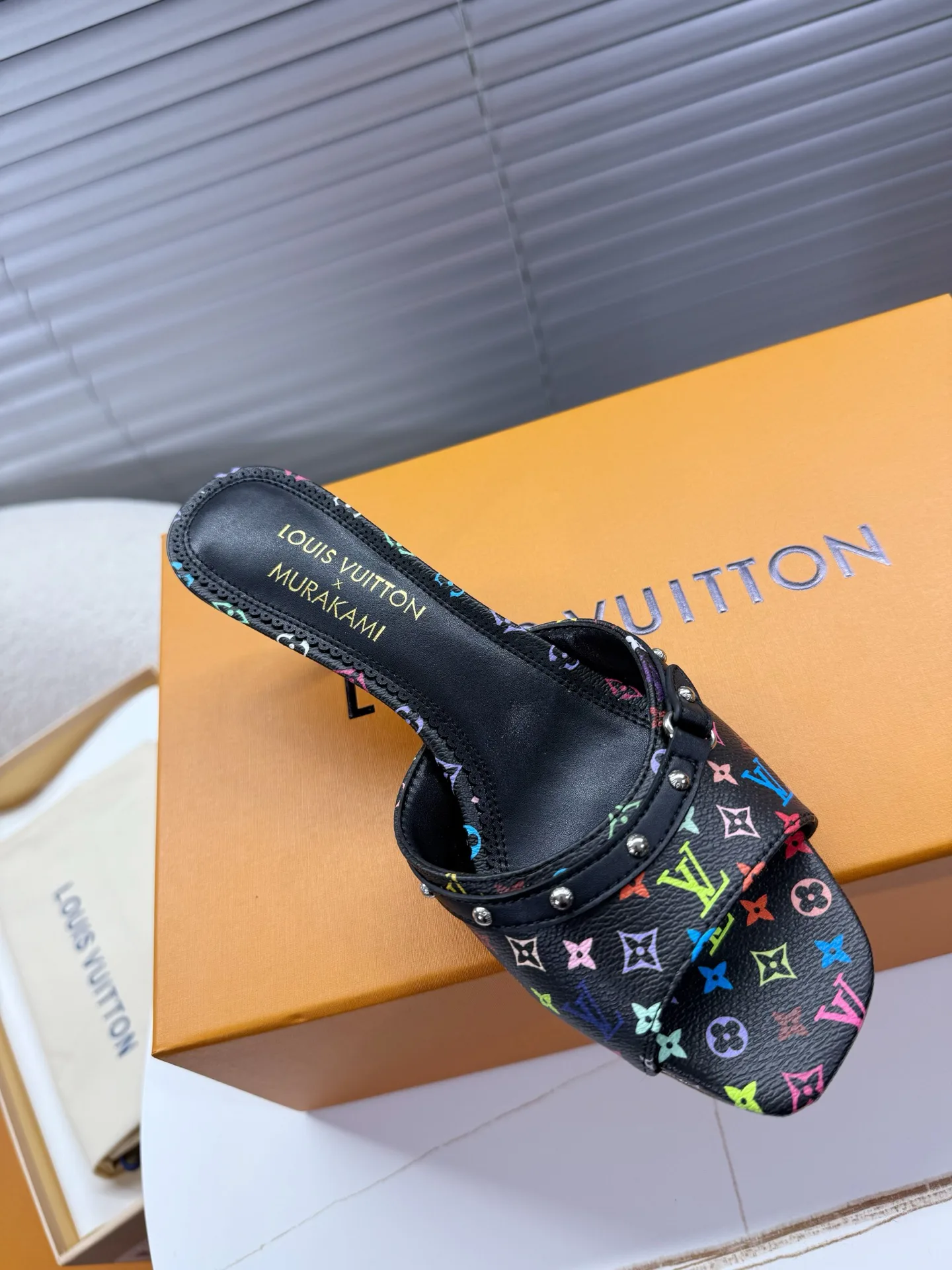 Босоножки Женские Louis Vuitton 21073