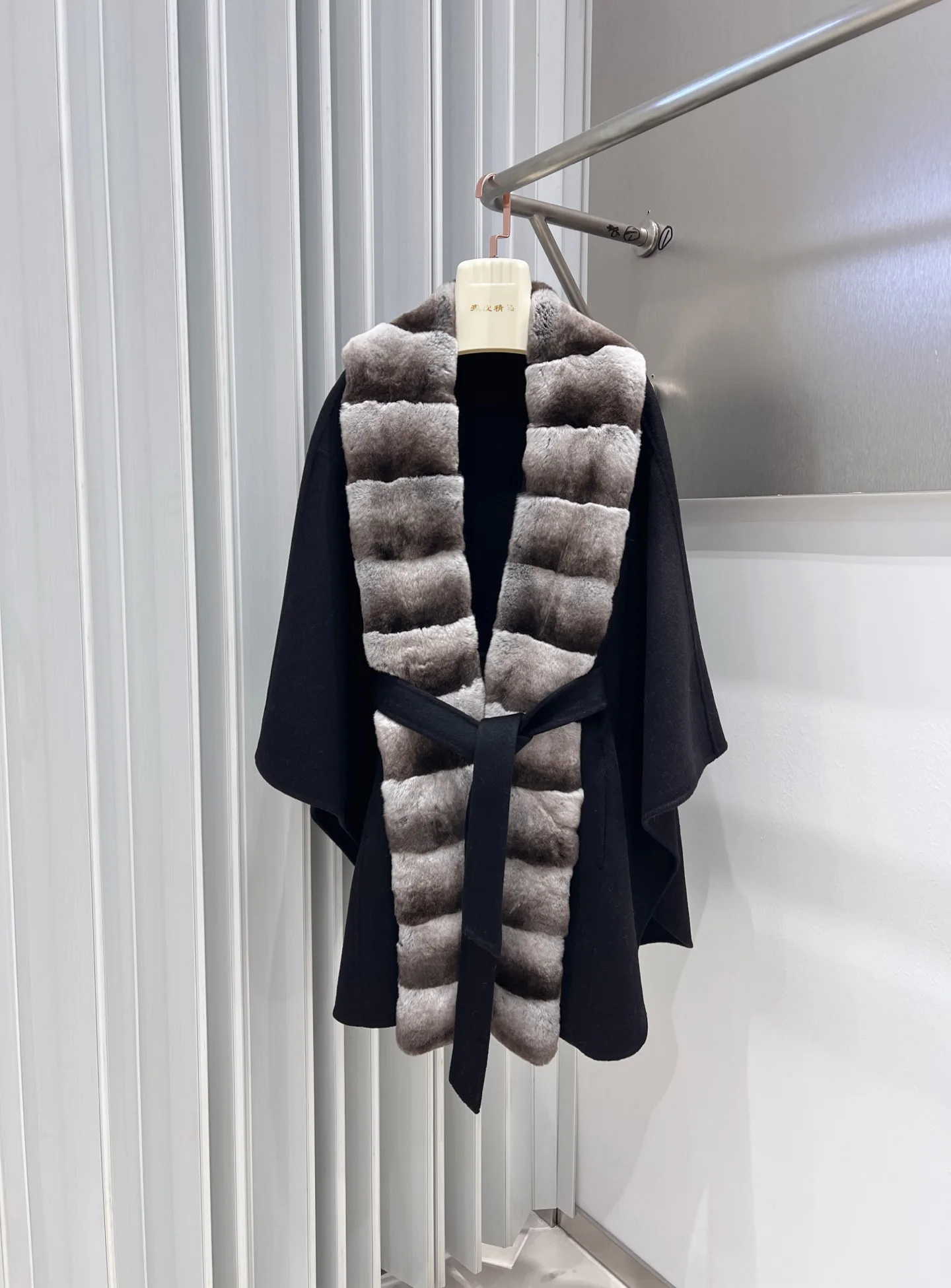 Пальто Женские Loro Piana 18734827