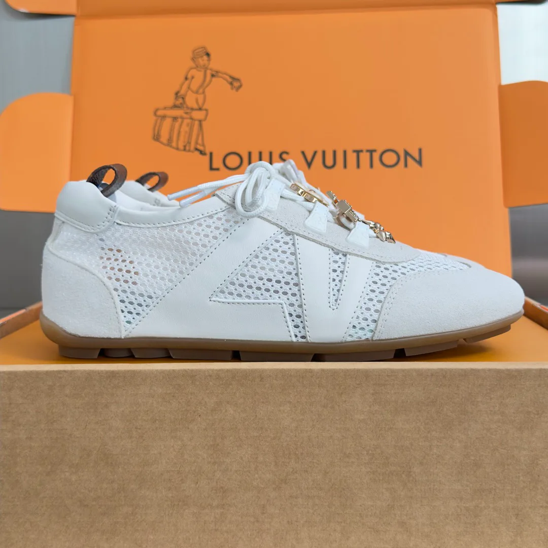 Кроссовки Женские Louis Vuitton 17950620