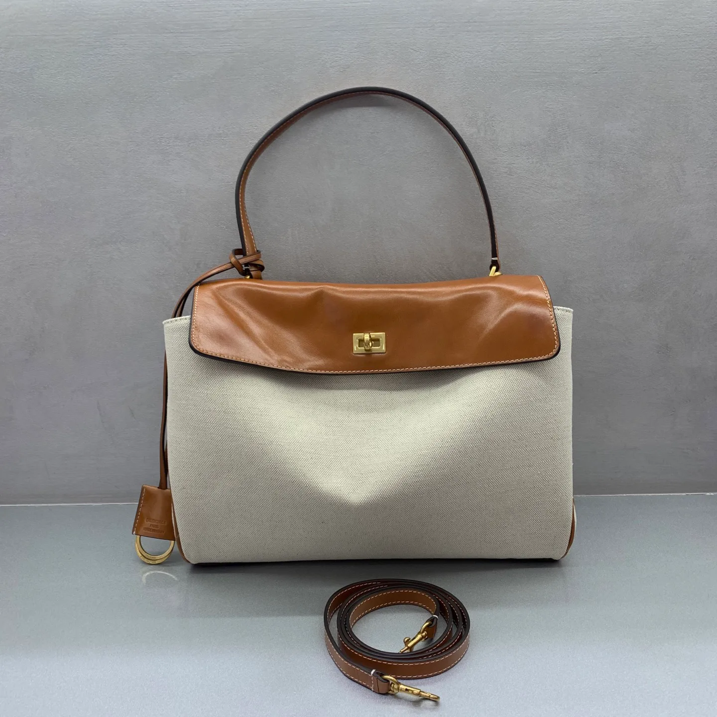 Классические Сумки Женские Balenciaga 18136009
