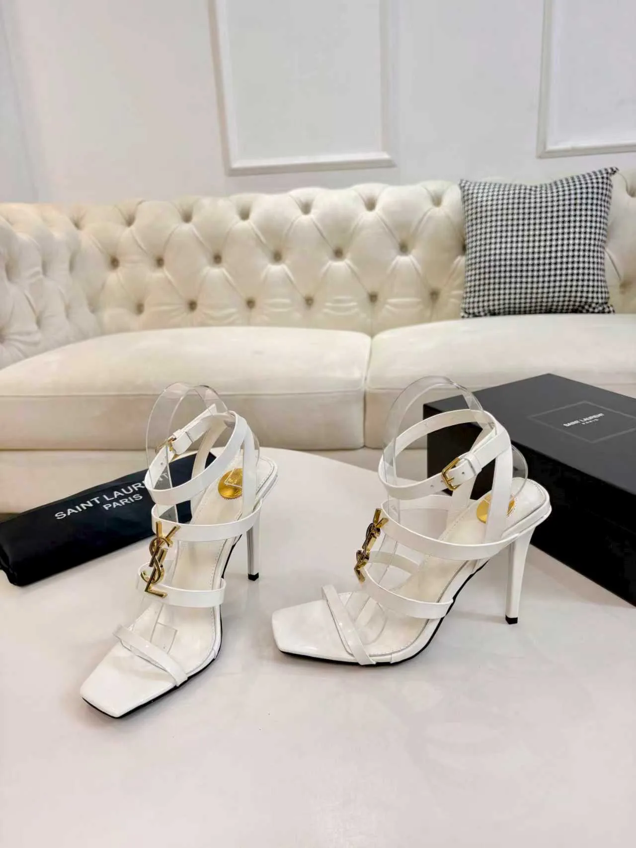 Босоножки Женские Saint Laurent 755768