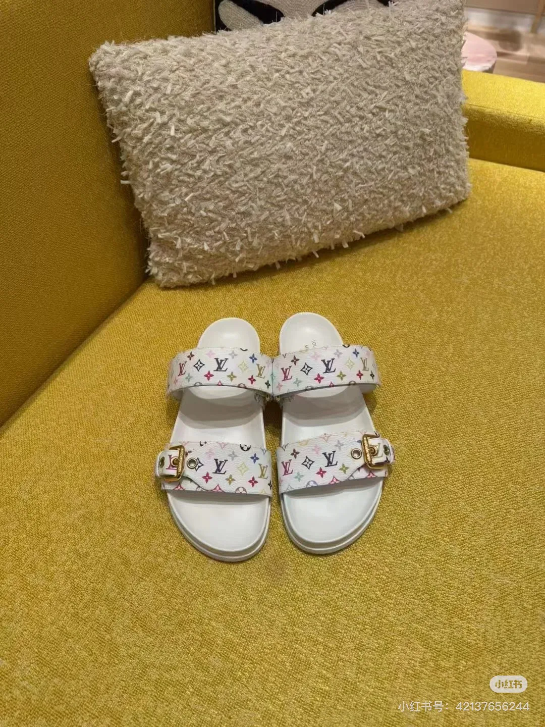 Сандалии Женские Louis Vuitton 20470