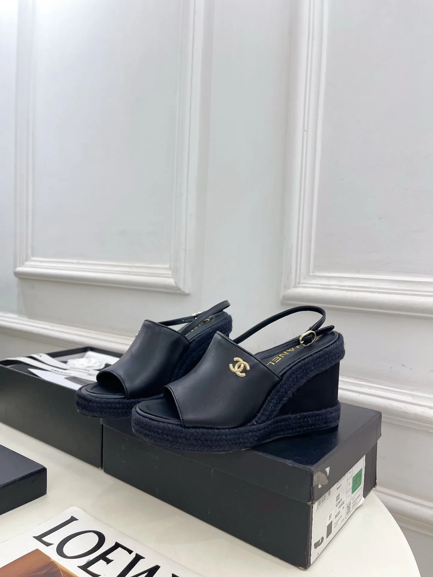 Босоножки Женские Chanel 12601477