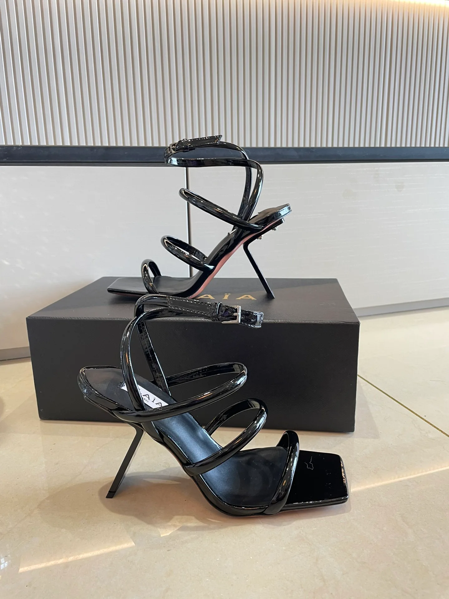 Босоножки Женские Alaia 23656