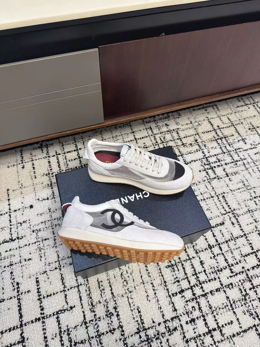 Кроссовки Женские Chanel 10475949