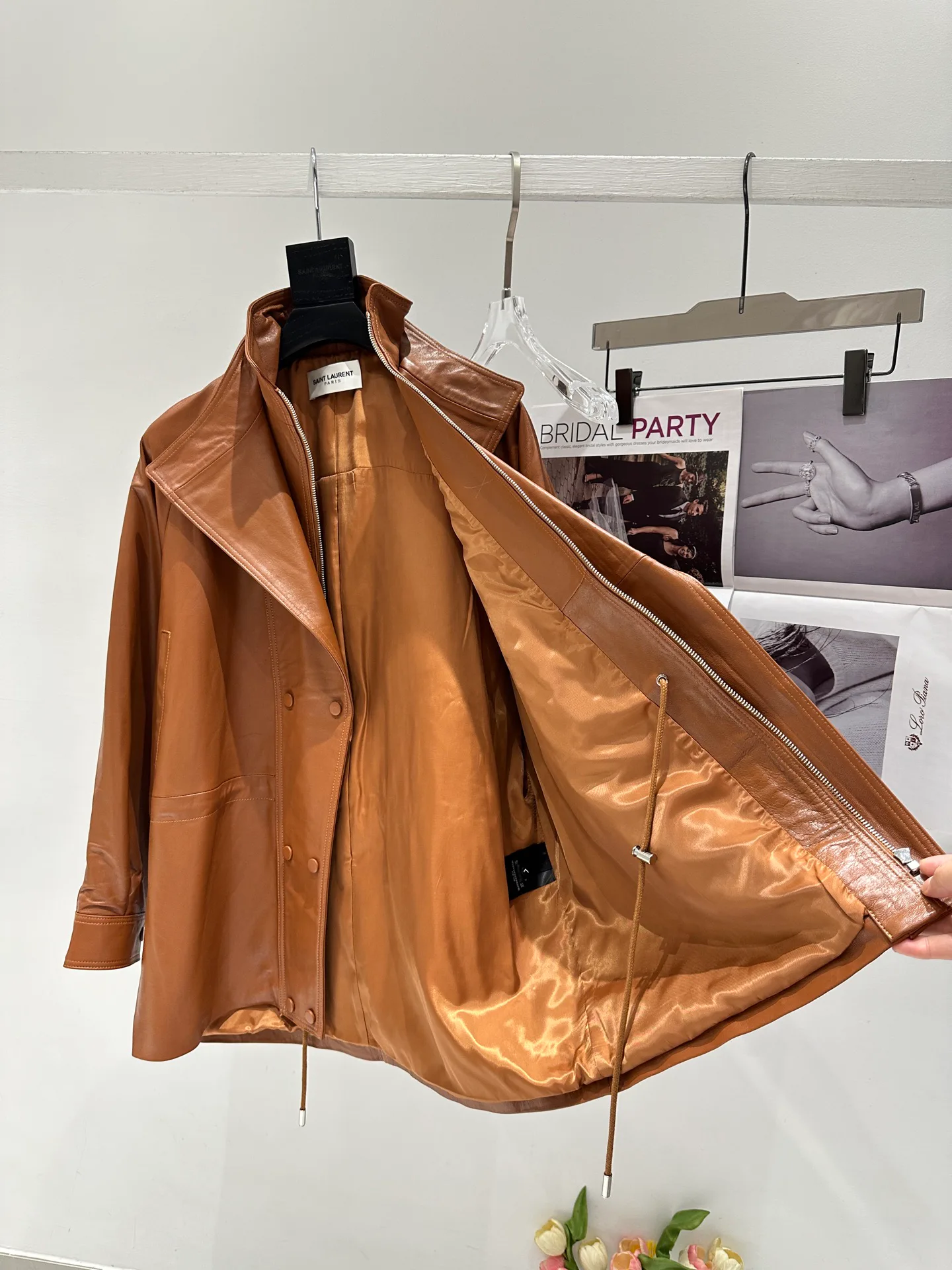 Кожаные Куртки И Дублёнки Женские Saint Laurent 11598172