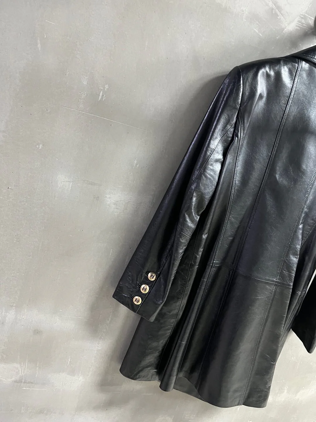 Кожаные Куртки И Дублёнки Женские Chanel 18172742