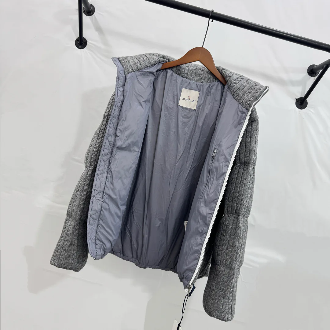 Куртки И Пуховики Женские Moncler 18001964