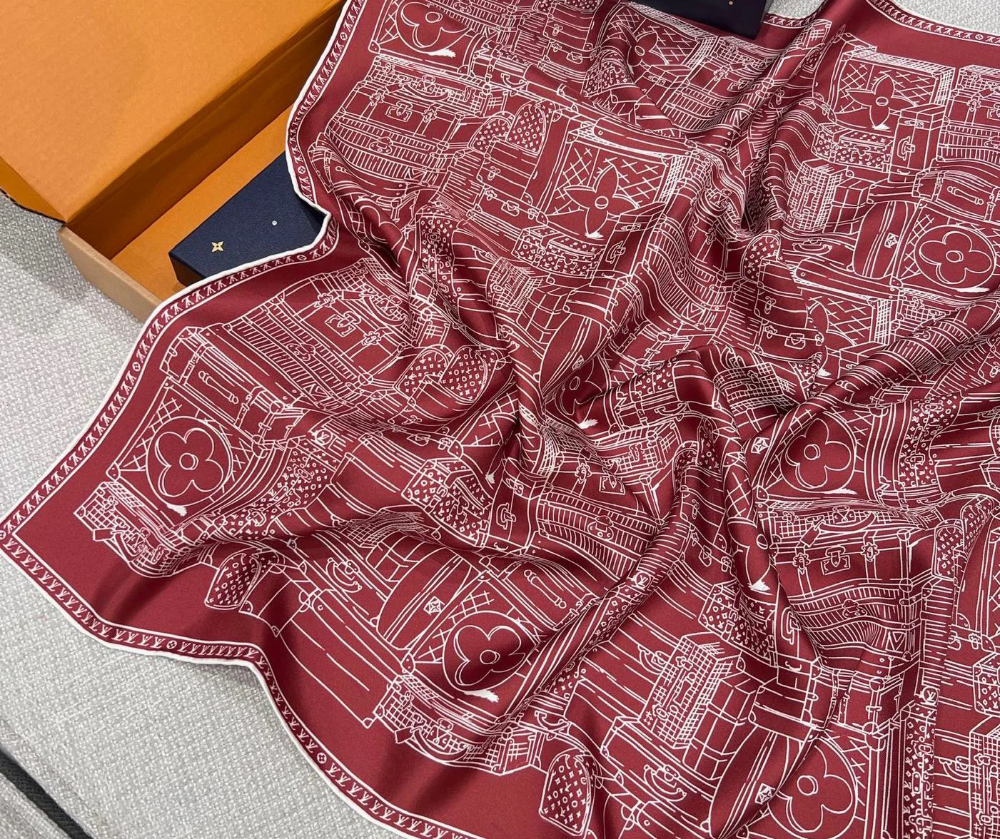 Платки Louis Vuitton 11445526