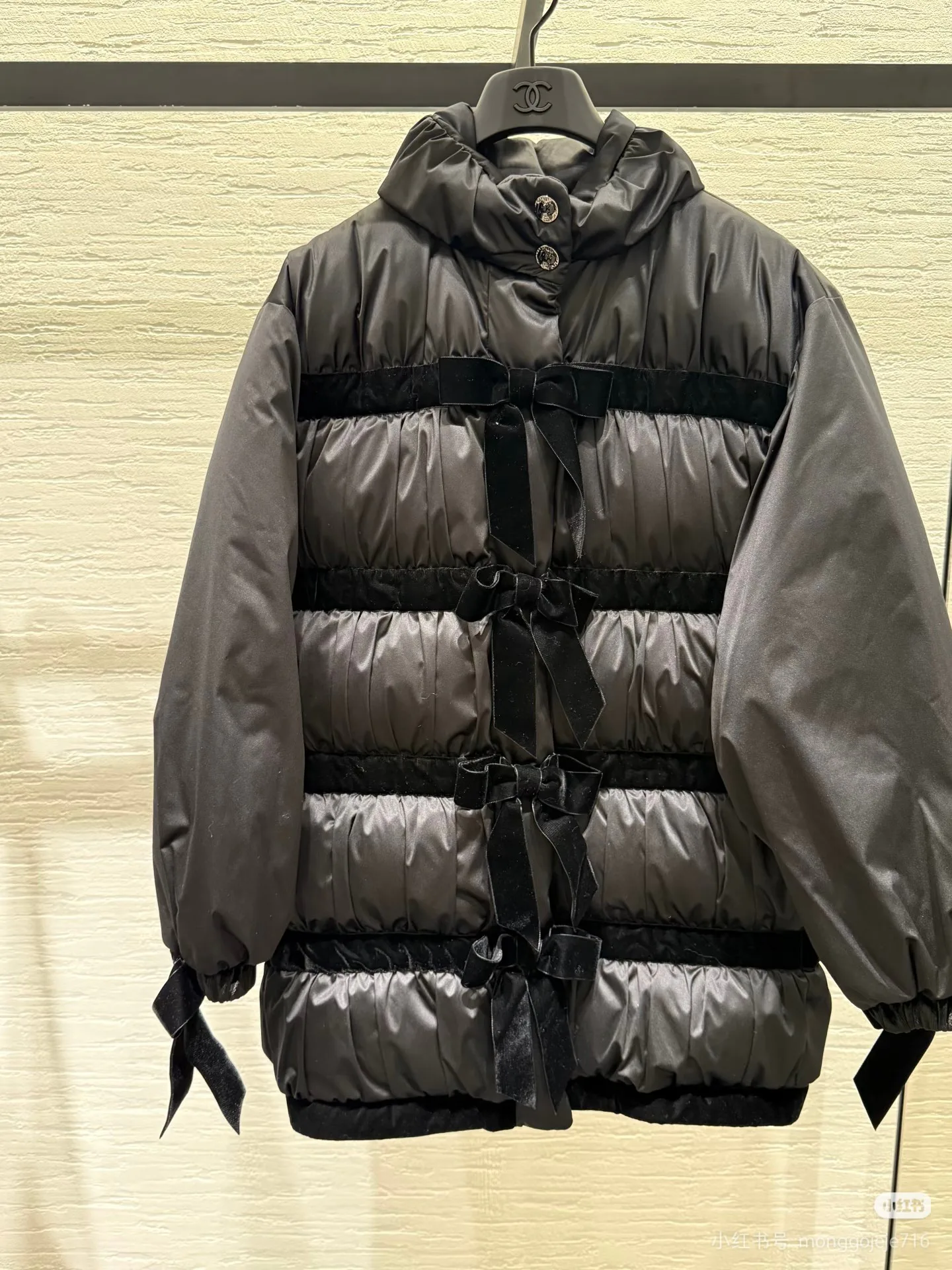 Куртки И Пуховики Женские Chanel 1846395