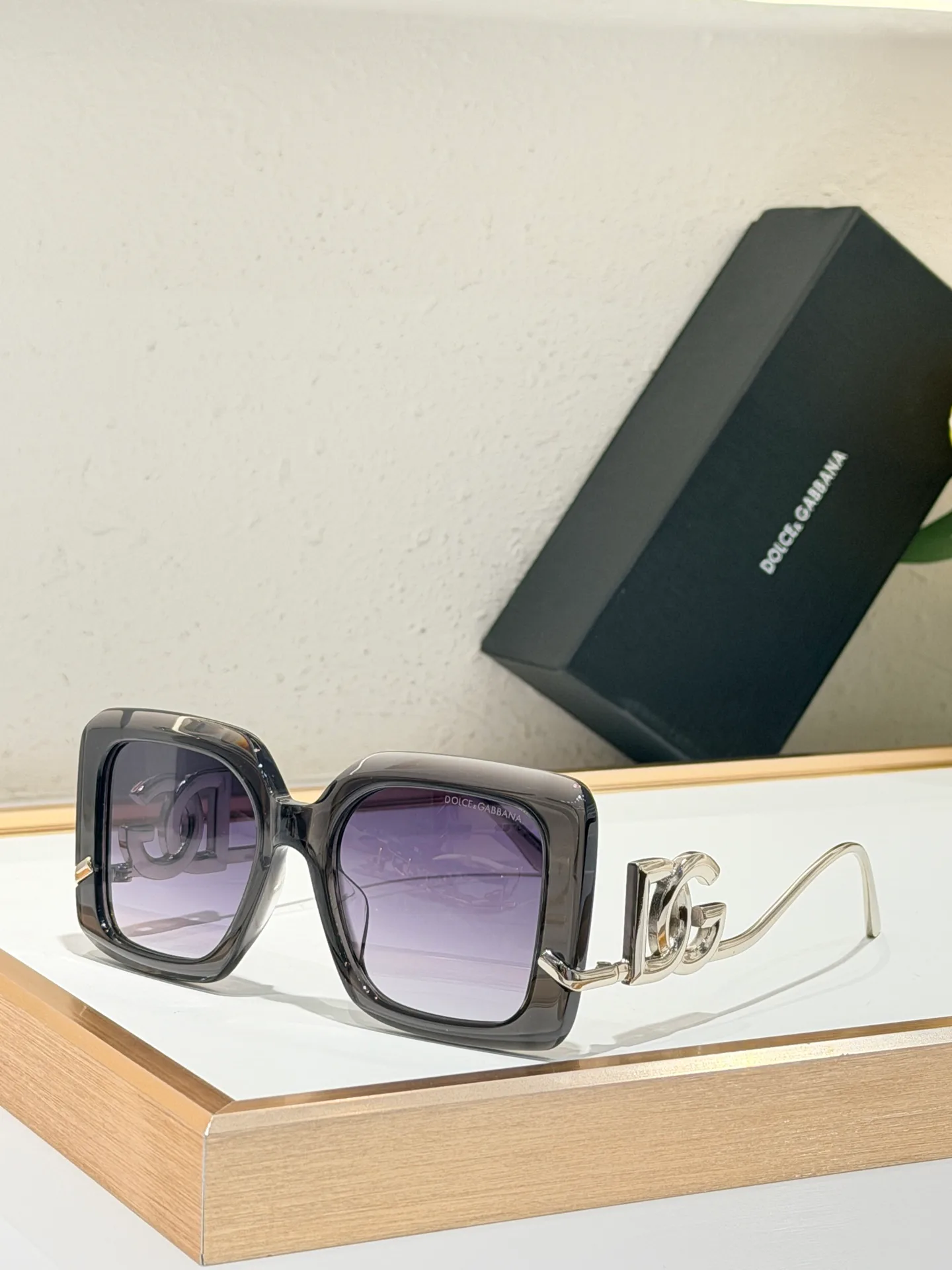 Очки Dolce & Gabbana 912338