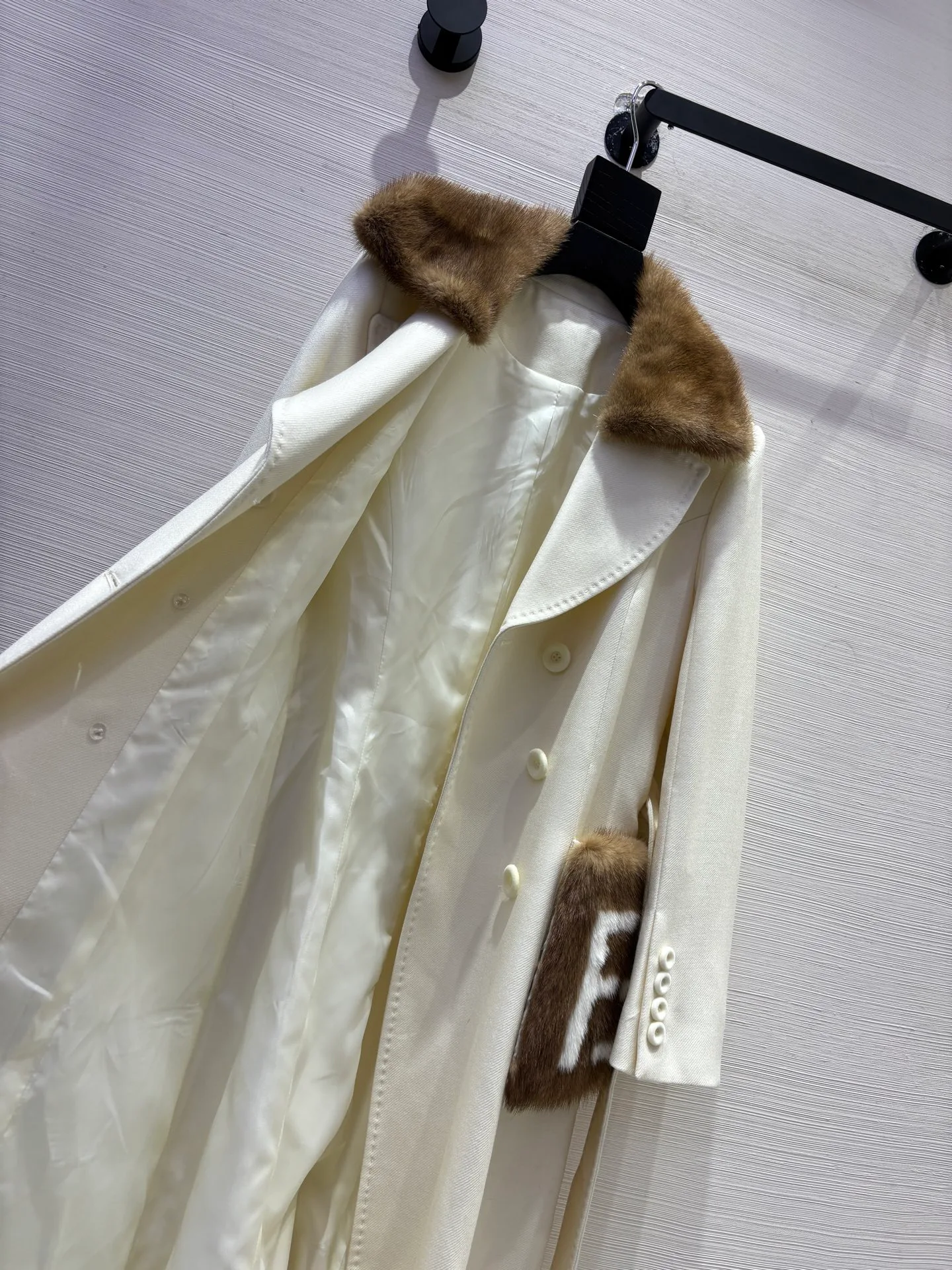 Пальто Женские Fendi 662171